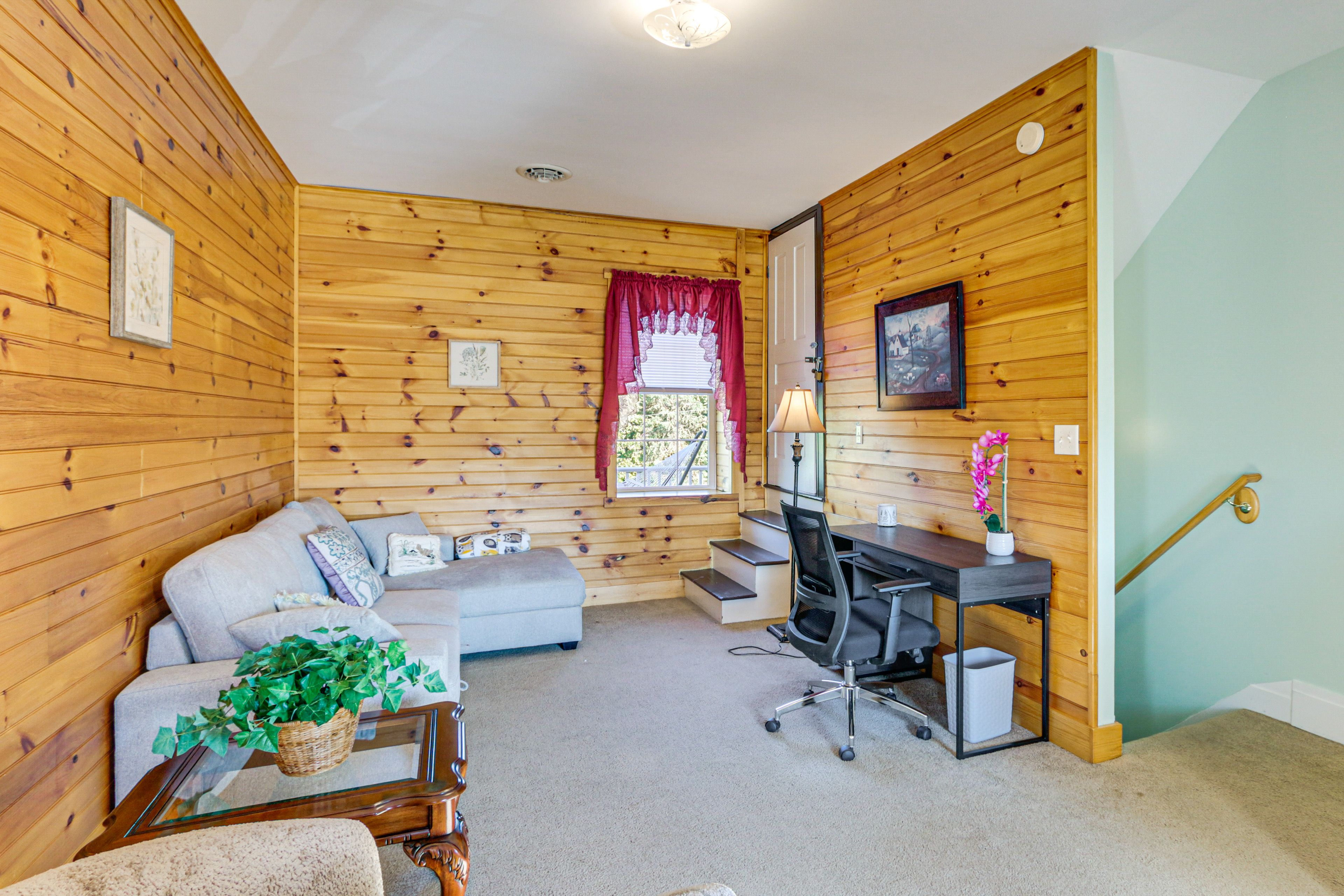 Upstairs Living Area | Workspace | In-Unit Laundry | 2nd Floor