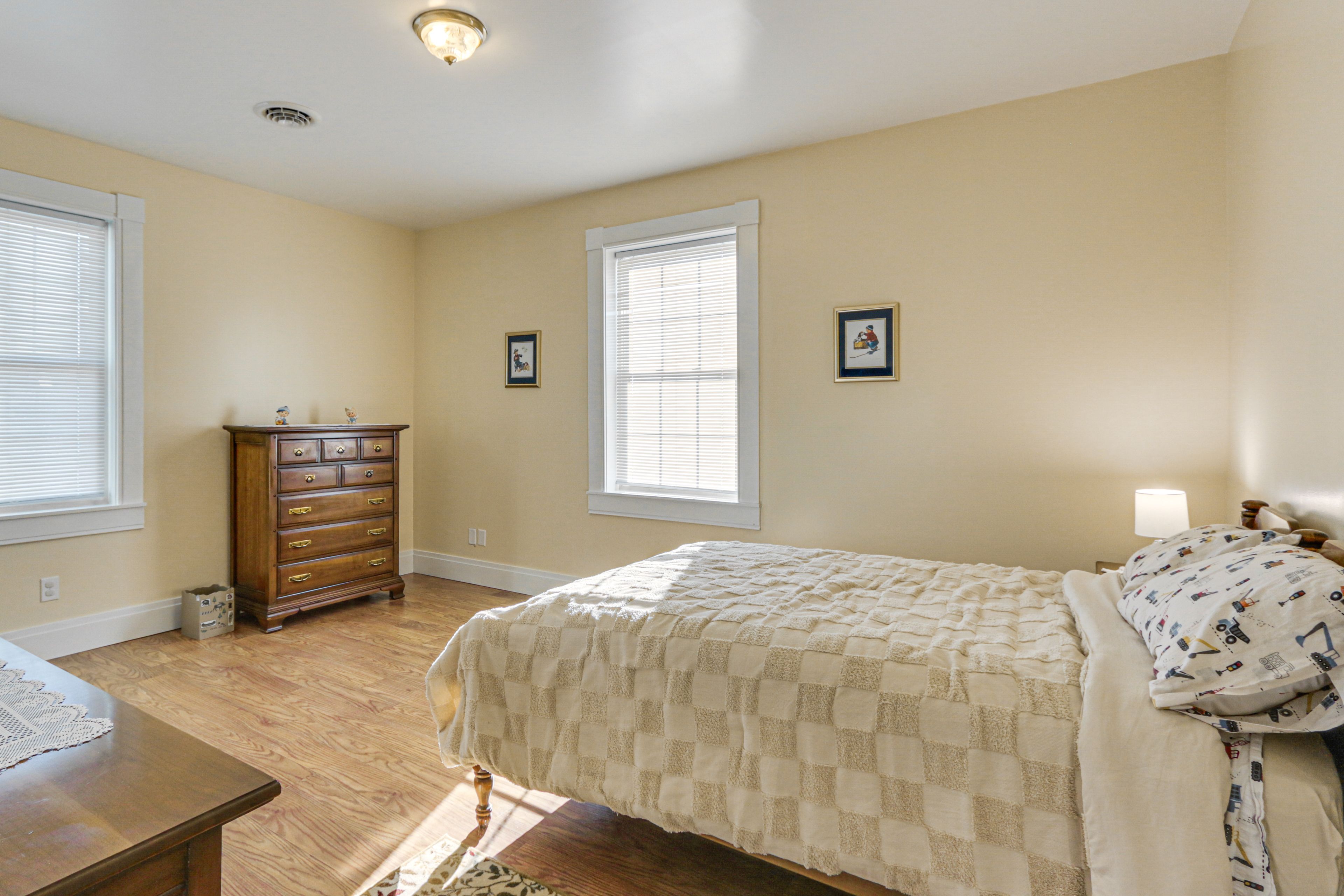 Bedroom 2 | Queen Bed | 2nd Floor