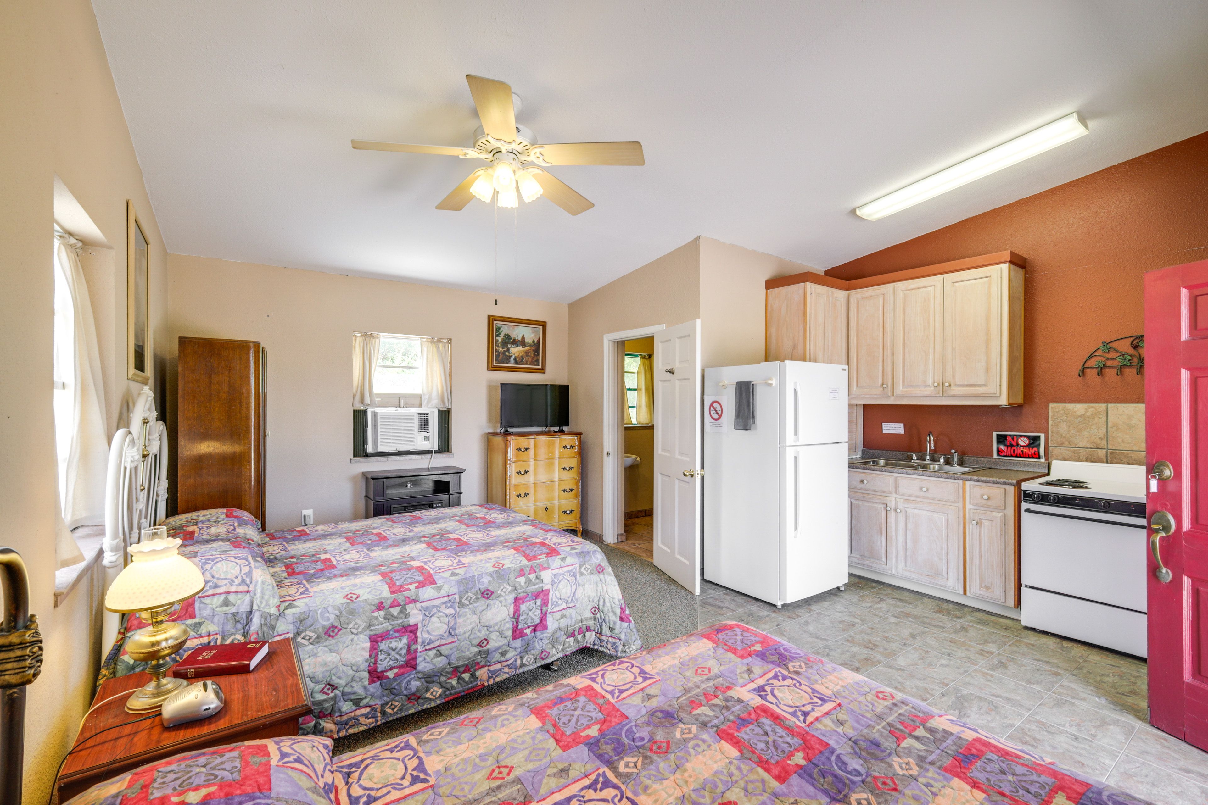 Whitney Vacation Rental | Studio | 1BA | Steps Required | 300 Sq Ft