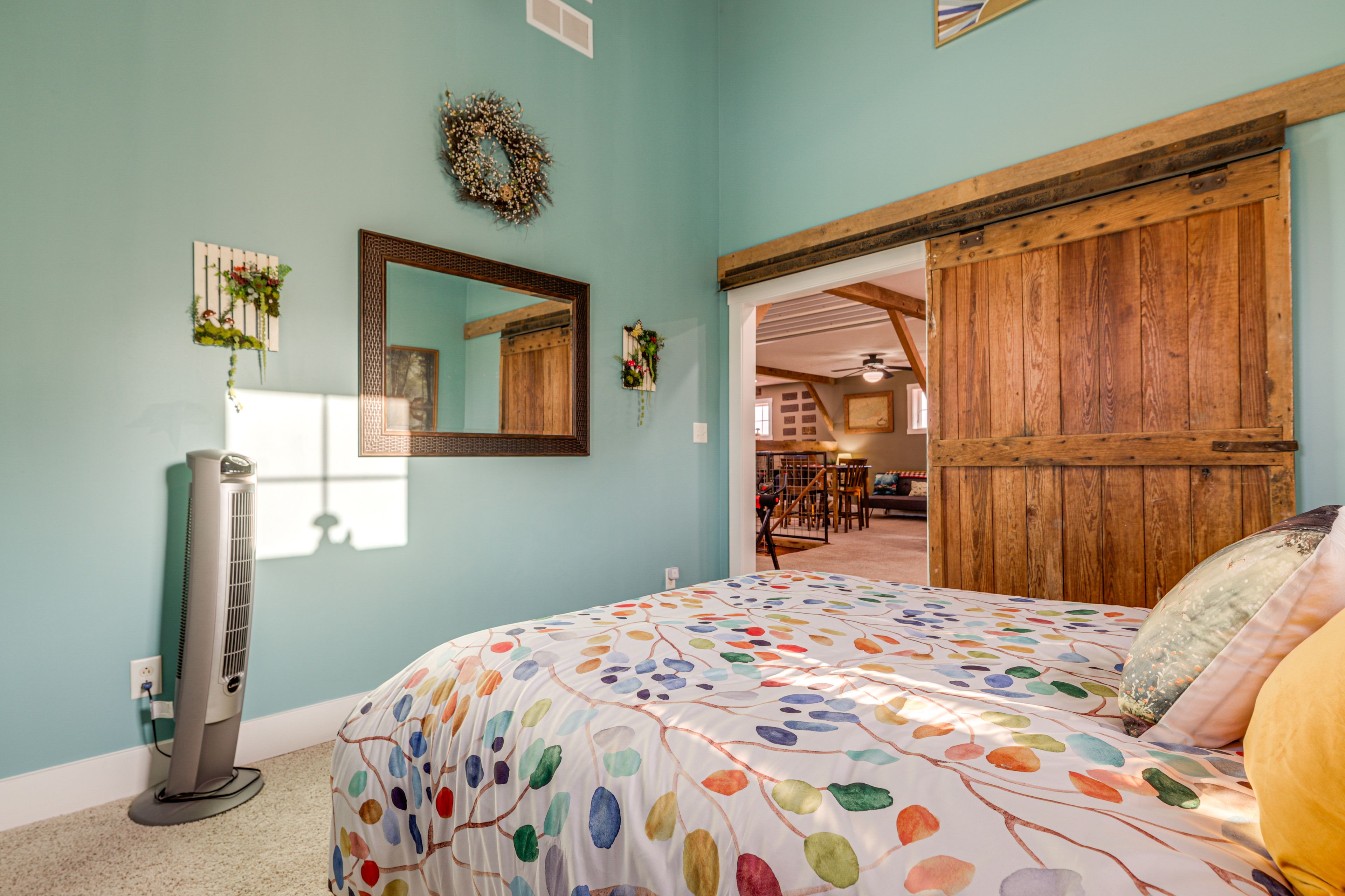 Bedroom 6 | 2nd Floor | Queen Bed