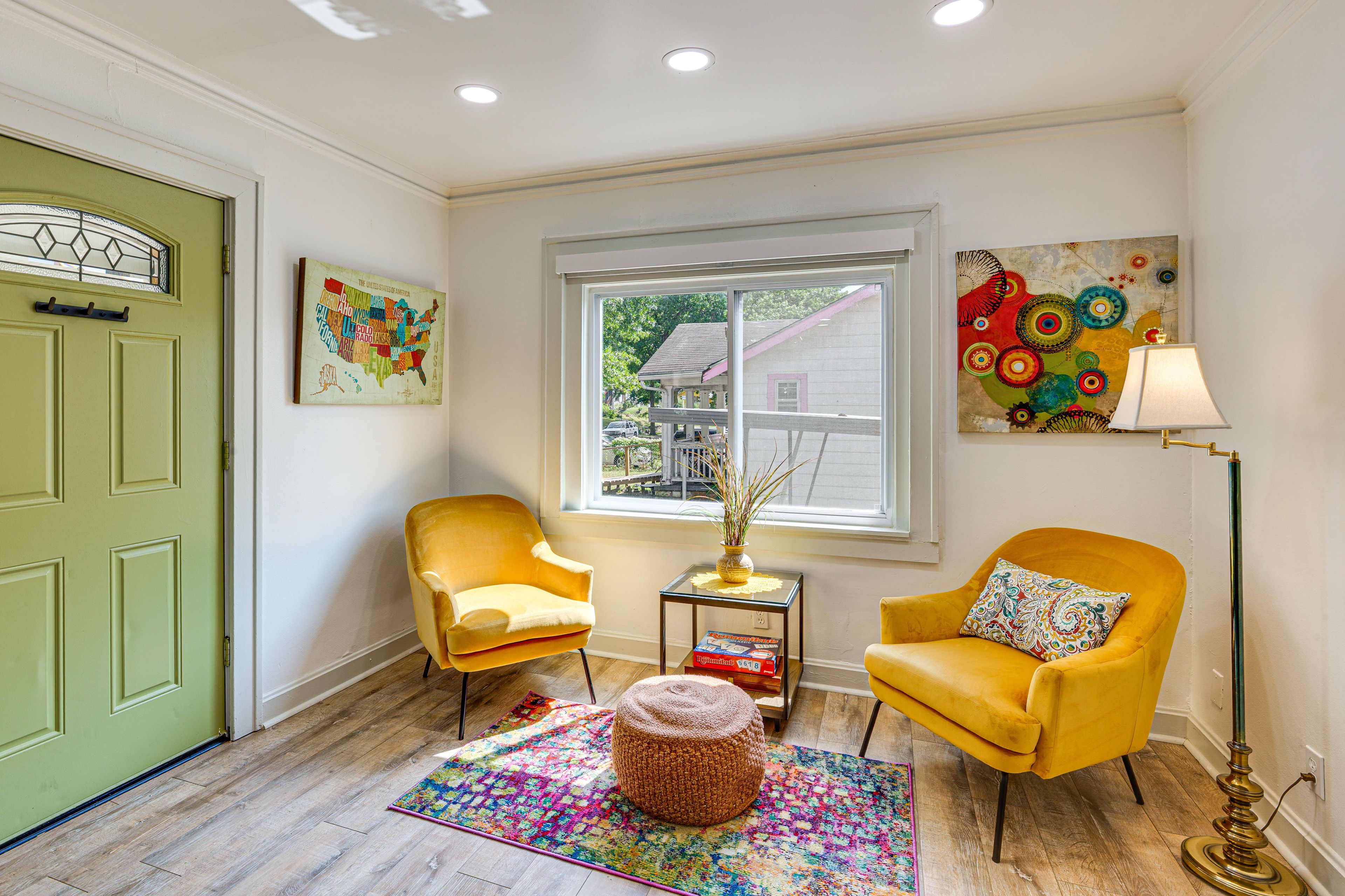 Living Area | Smart TV | Board Games | Decorative Fireplace
