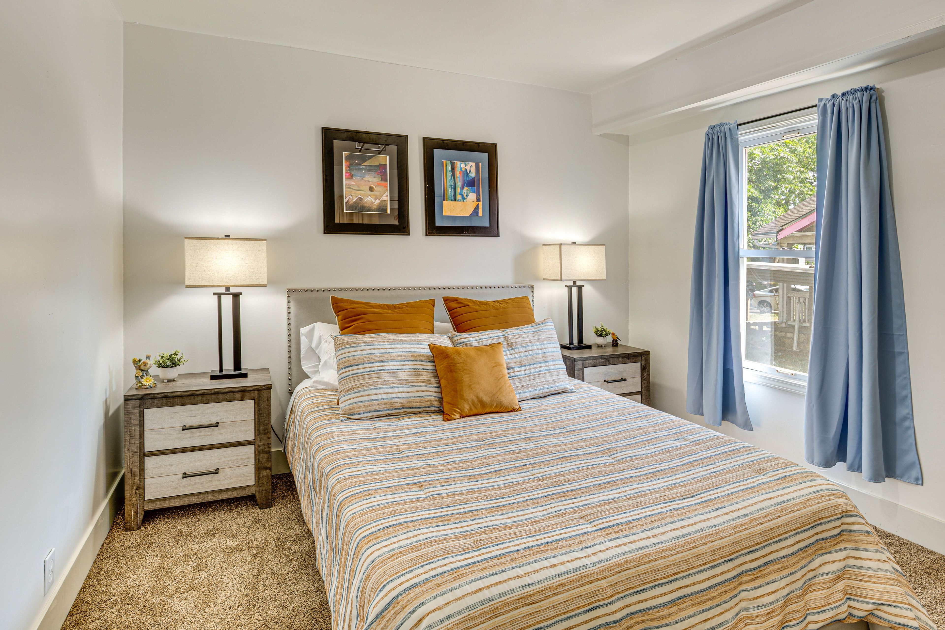 Bedroom 2 | Queen Bed