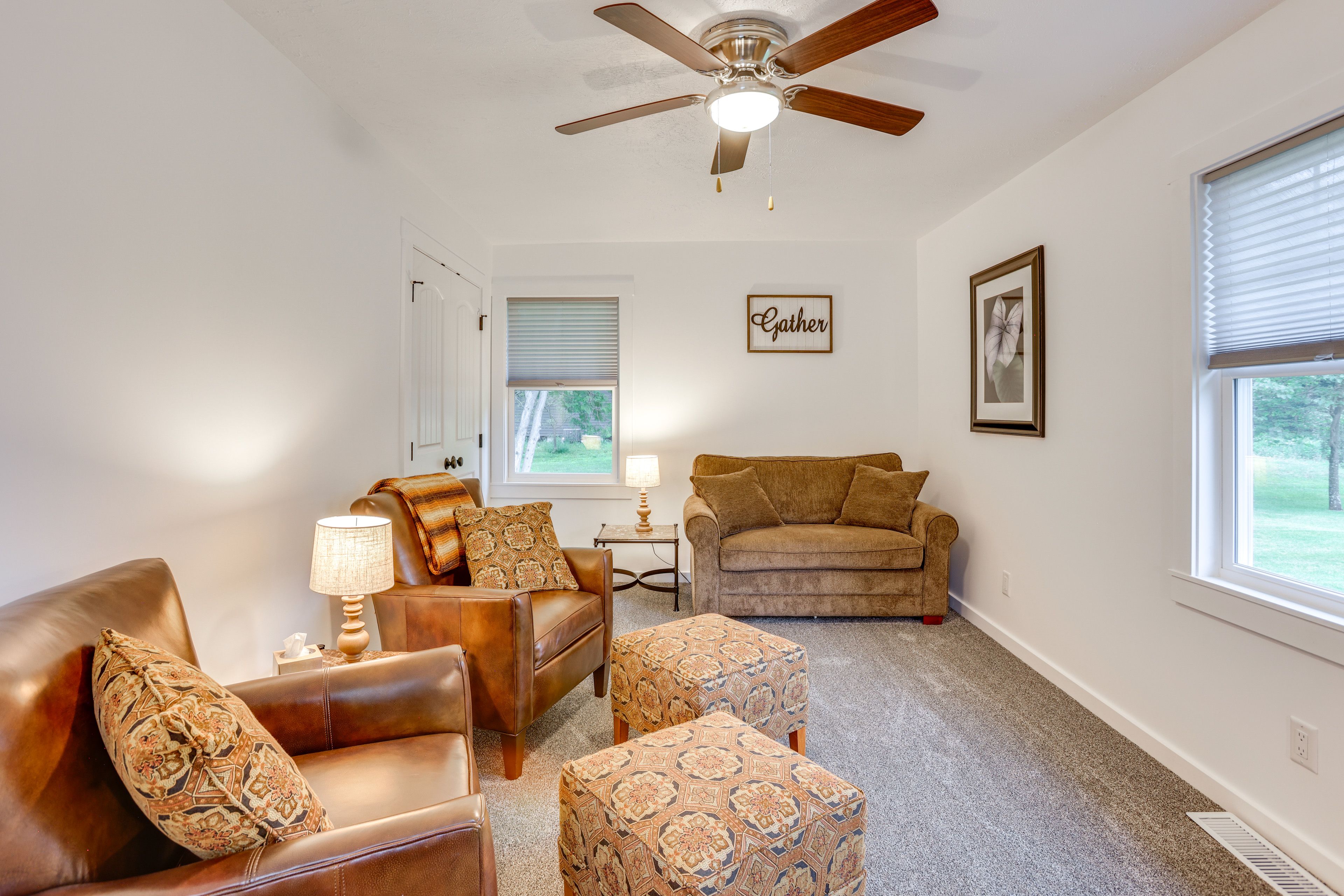 Detached Casita | Work Desk