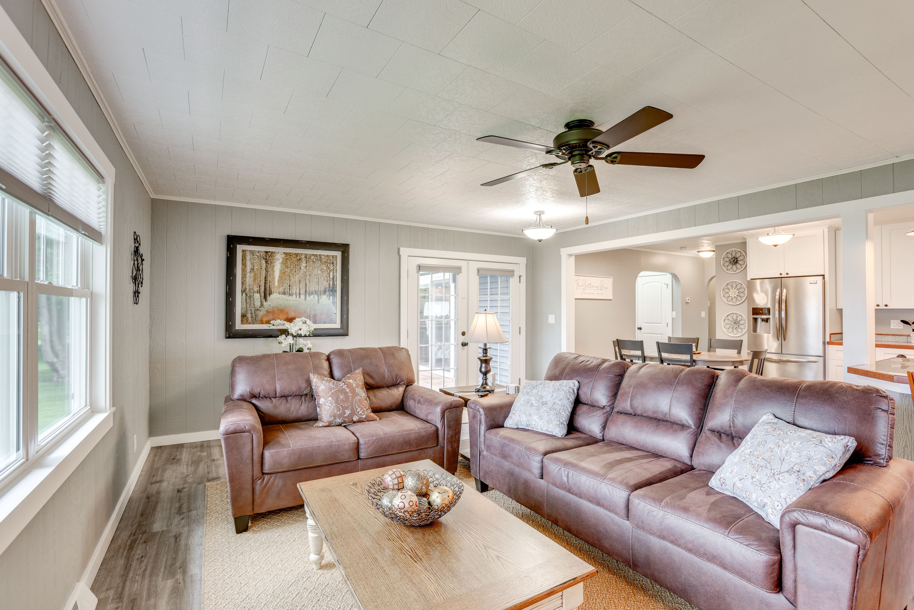 Living Room | Main Level