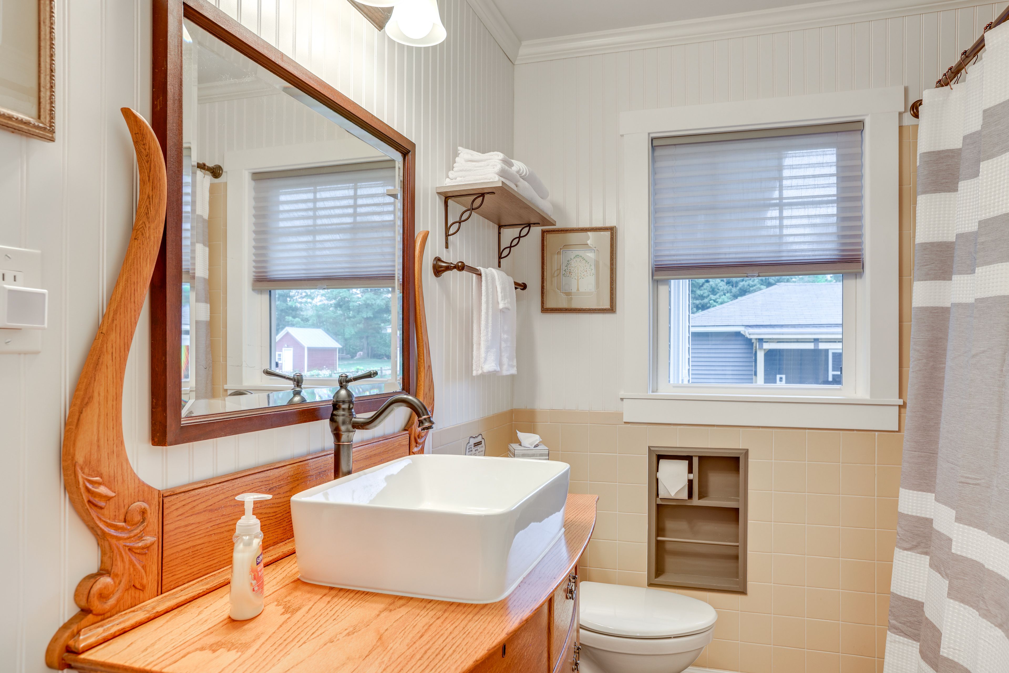 Full Bath | Main Level