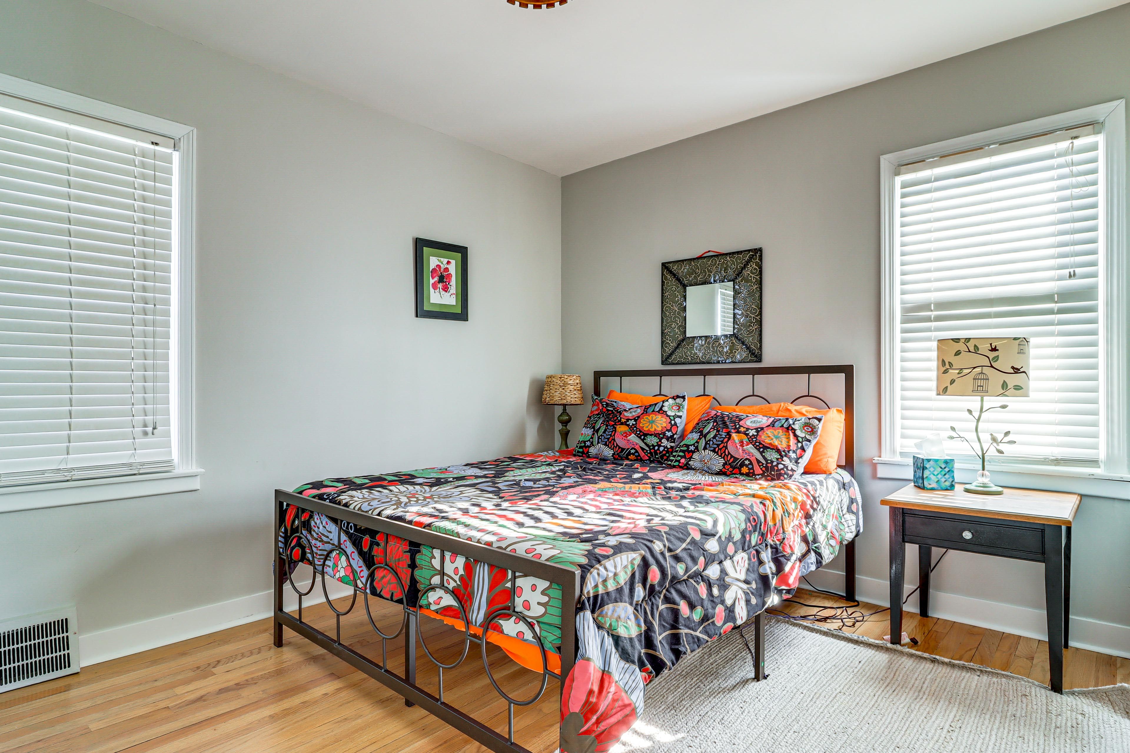 Bedroom 1 | 1st Floor | Queen Bed