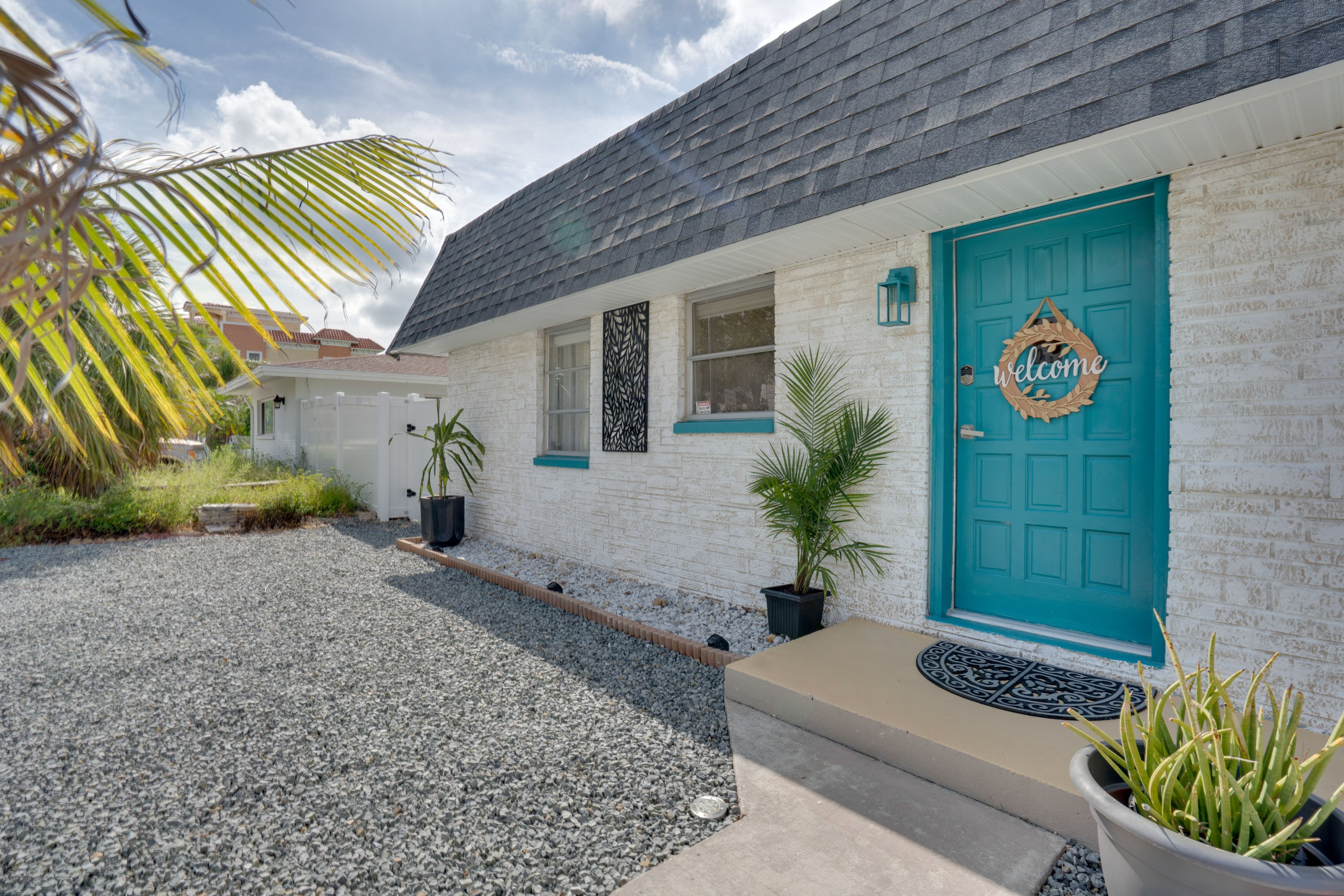 House Exterior | Keyless Entry