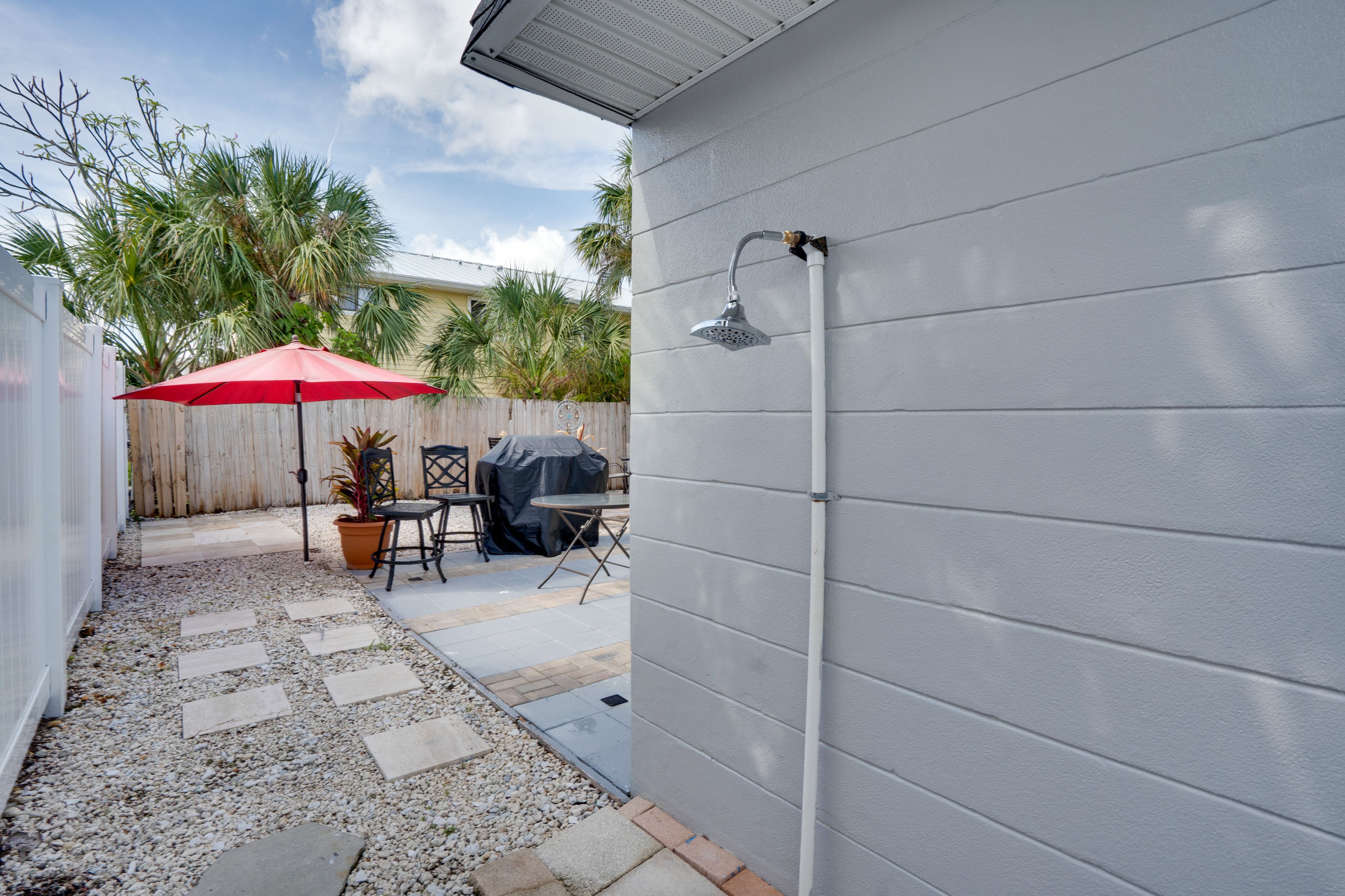 House Exterior | 2 Showers