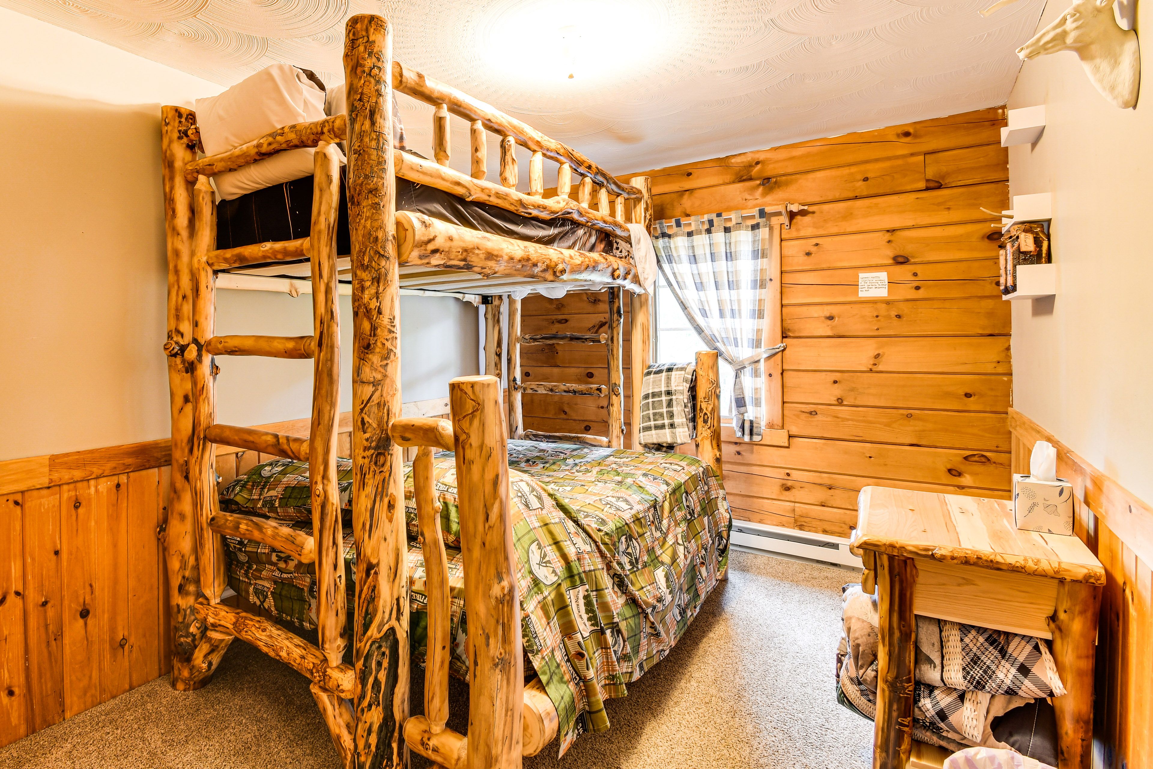 Bedroom 2 | 2nd Floor | Twin/Full Bunk Bed | Laptop-Friendly Workspace