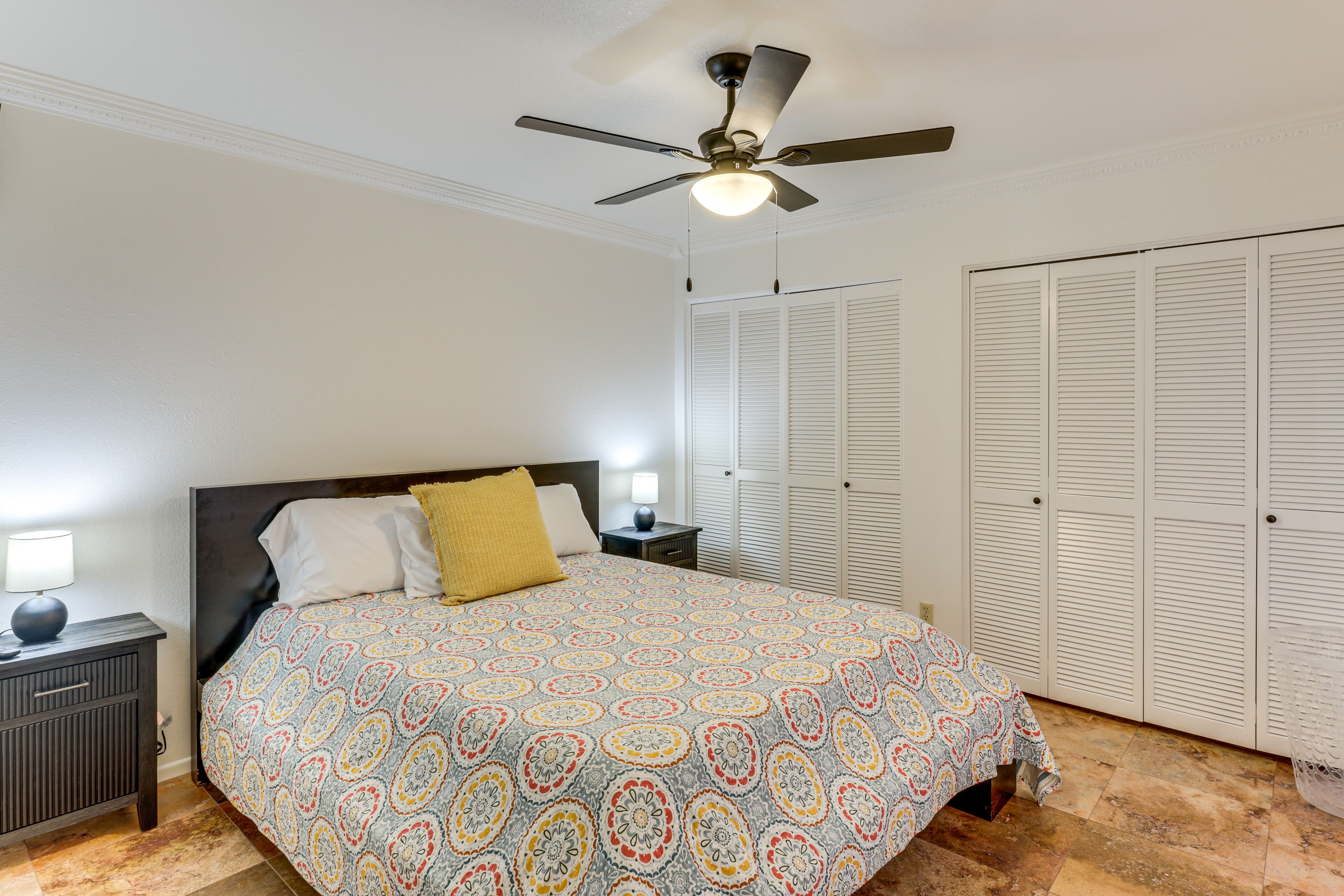 Bedroom 1 | Queen Bed | 1st Floor