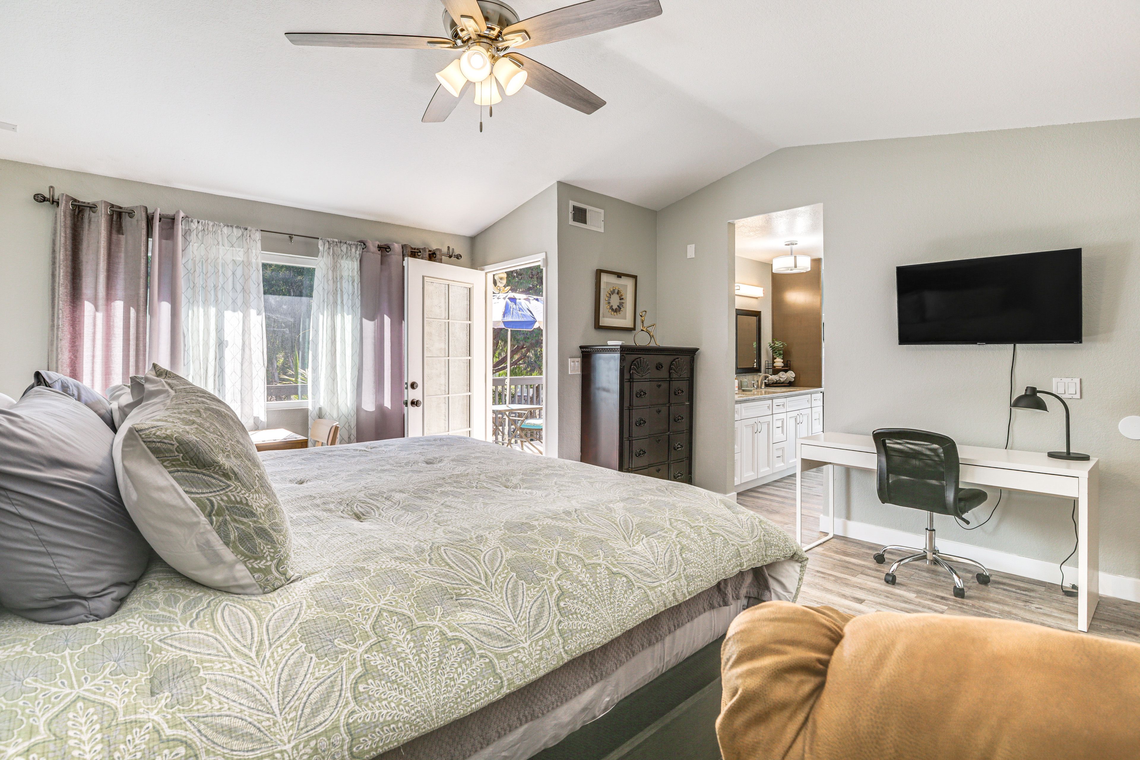 Studio | Sleeping Area | King Bed | Single Story | 2nd Floor