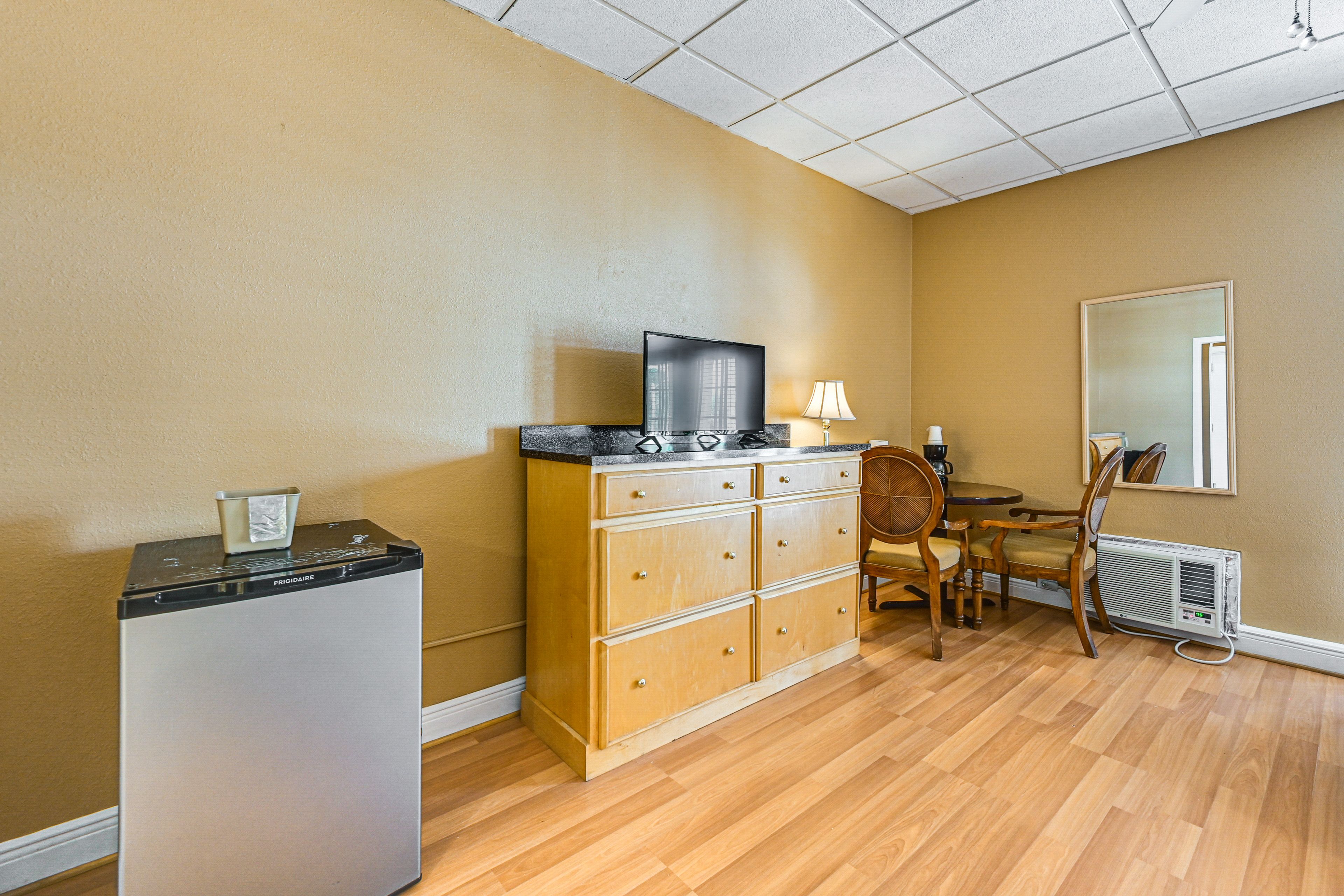 Hotel-Style Cooking | Mini Fridge | Microwave | Drip Coffee Maker