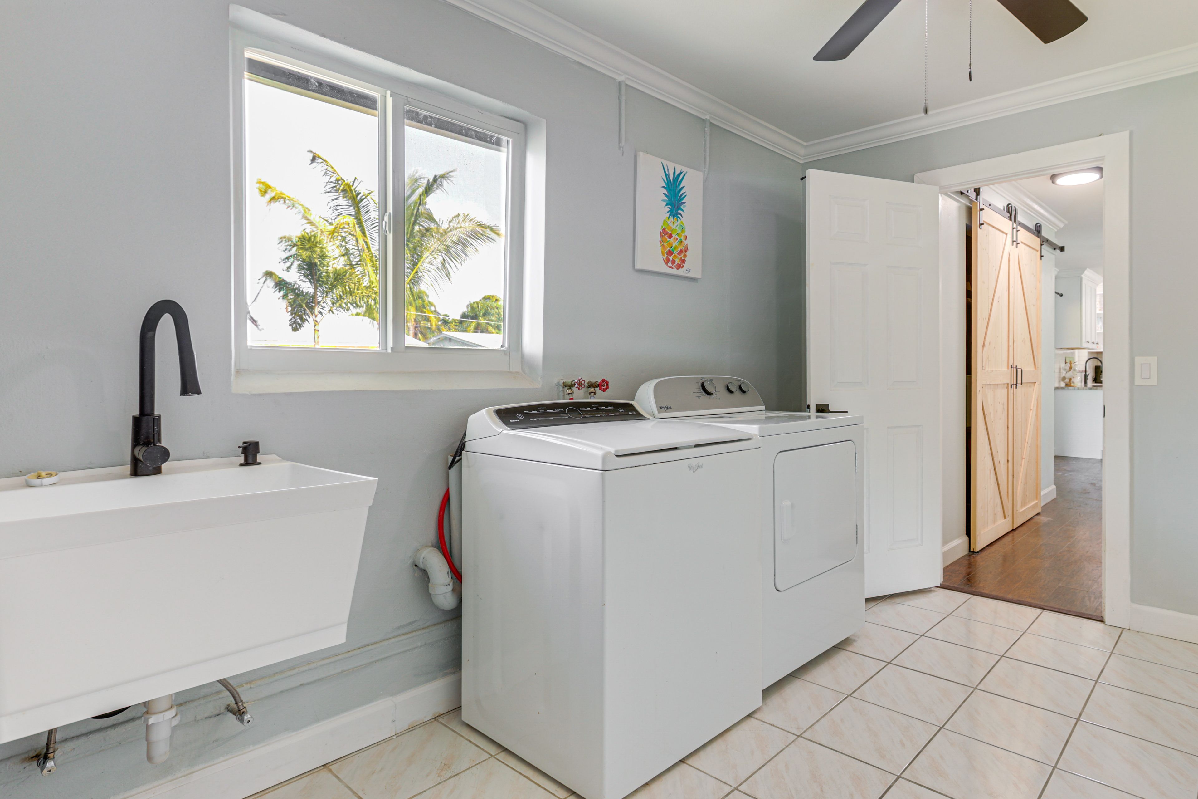 Laundry Room | Washer/Dryer