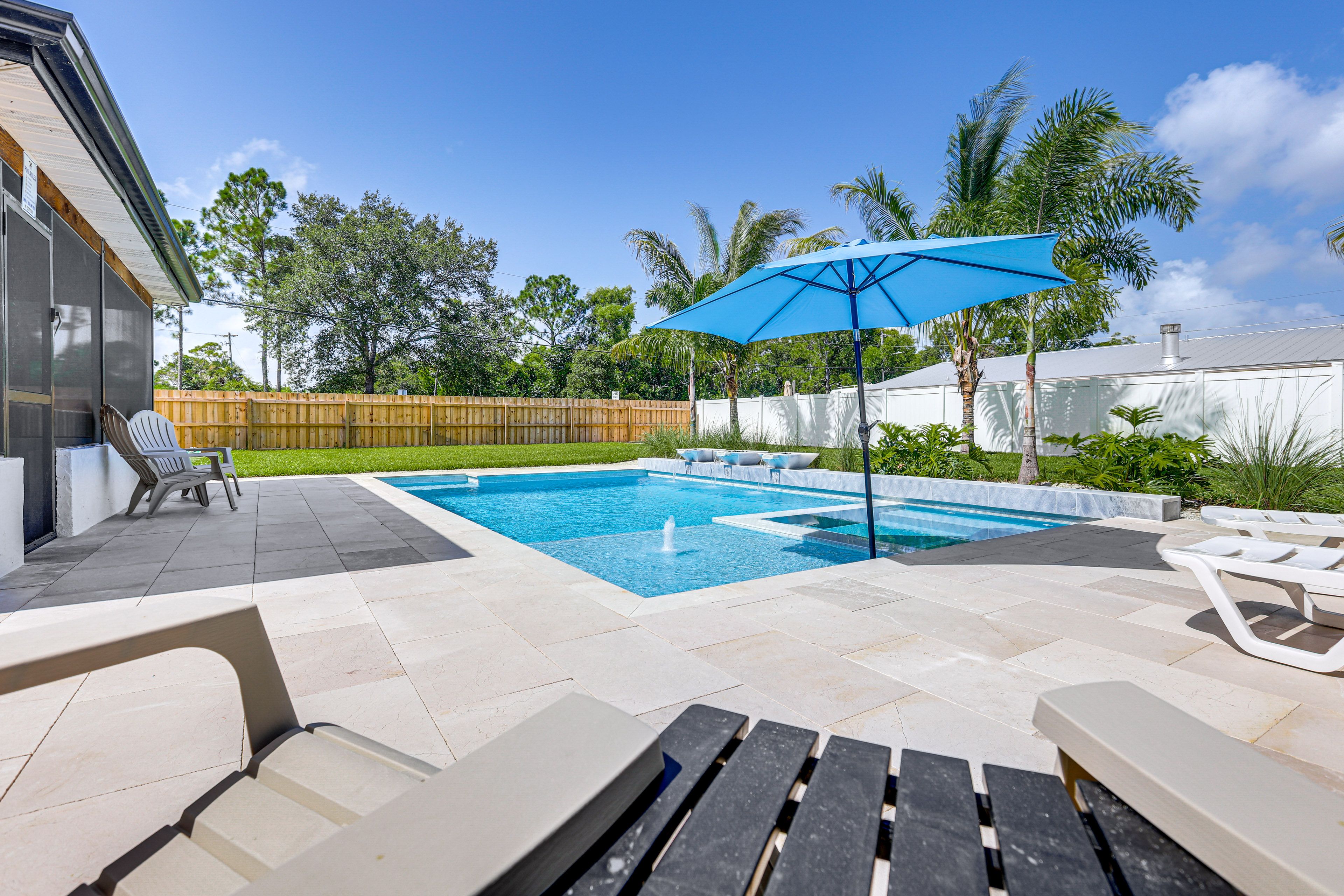 Patio | Gas Grill | Outdoor Seating