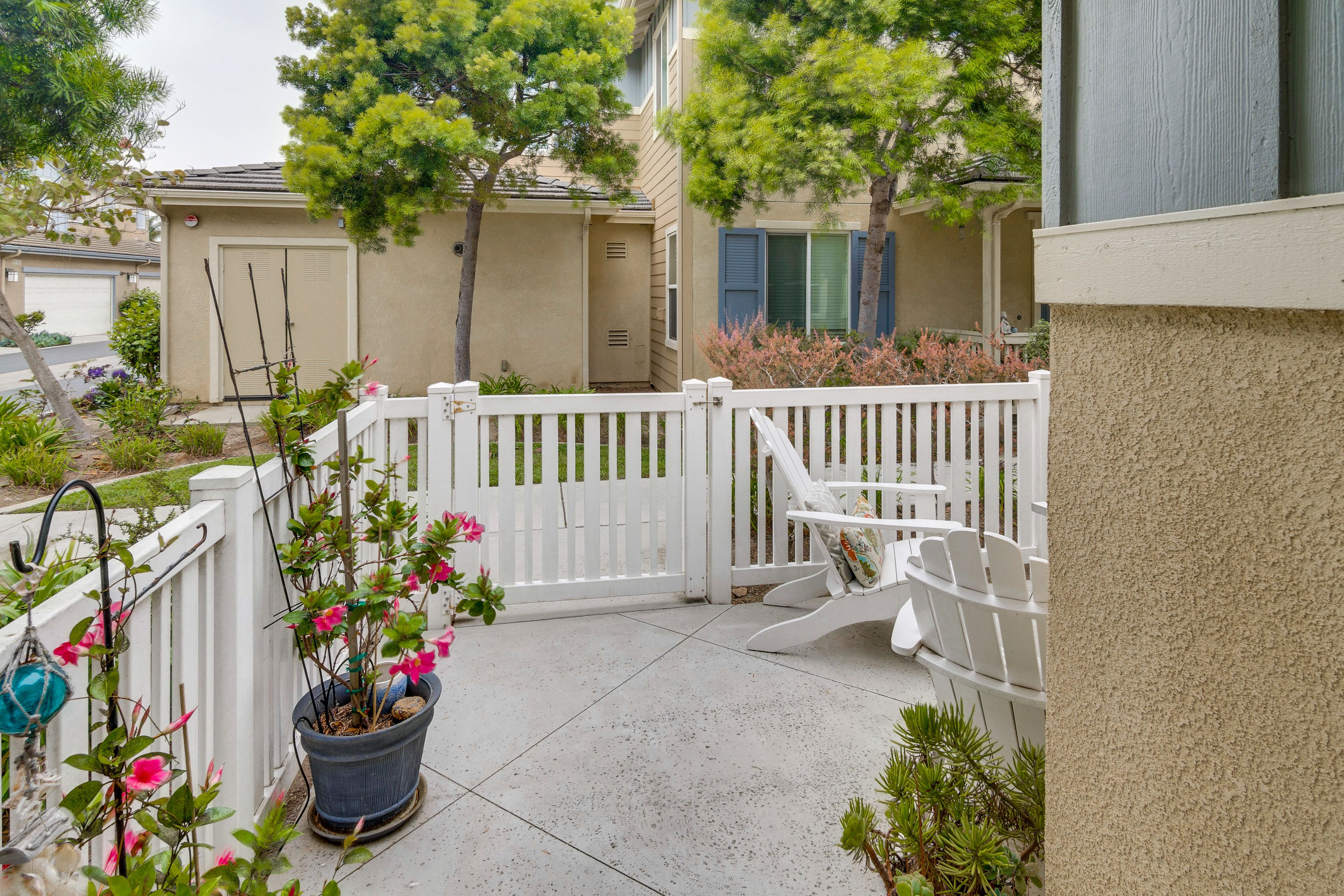 Private Patio | Fire Pit