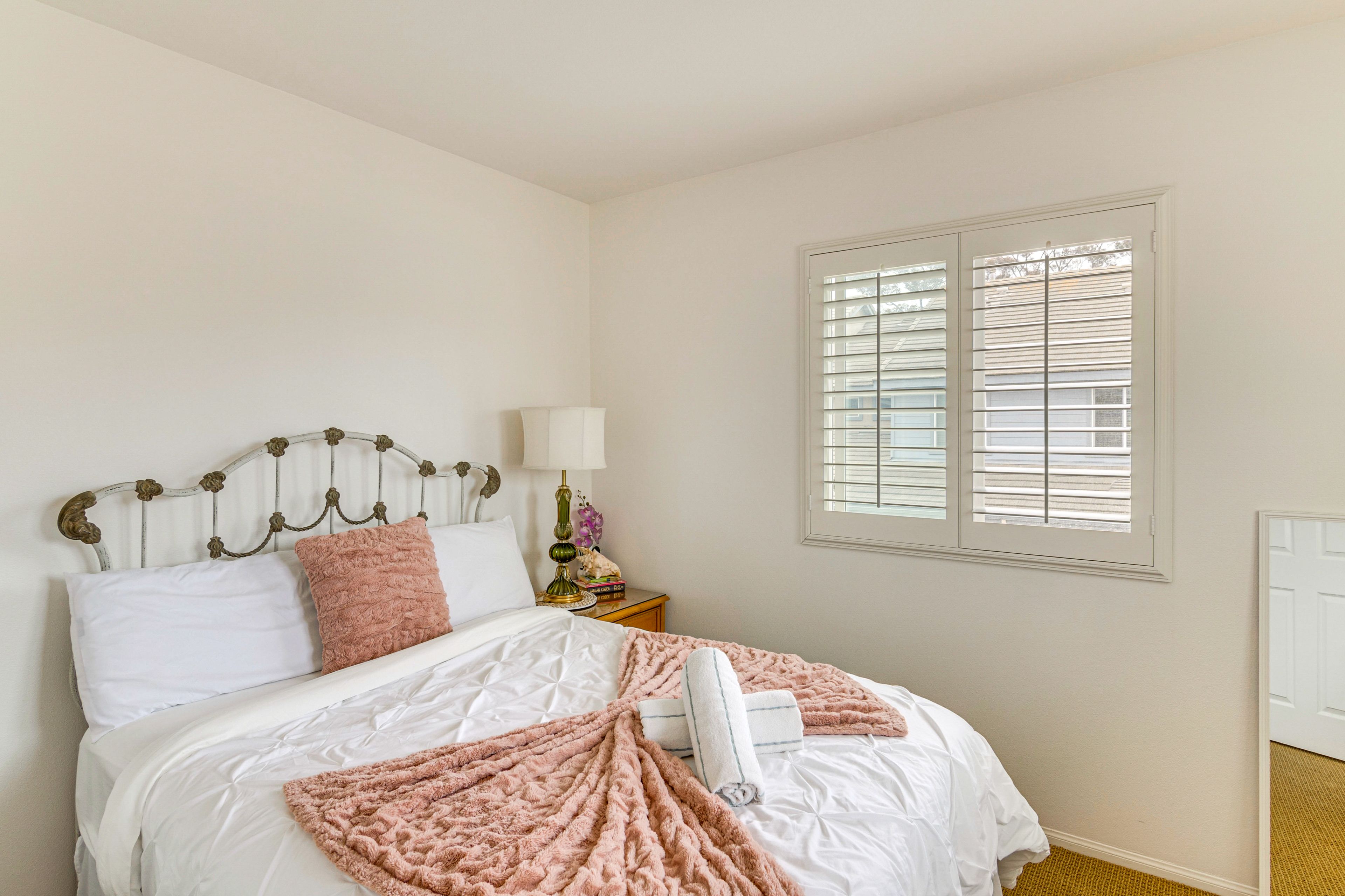 Bedroom 2 | Queen Bed | 2nd Floor