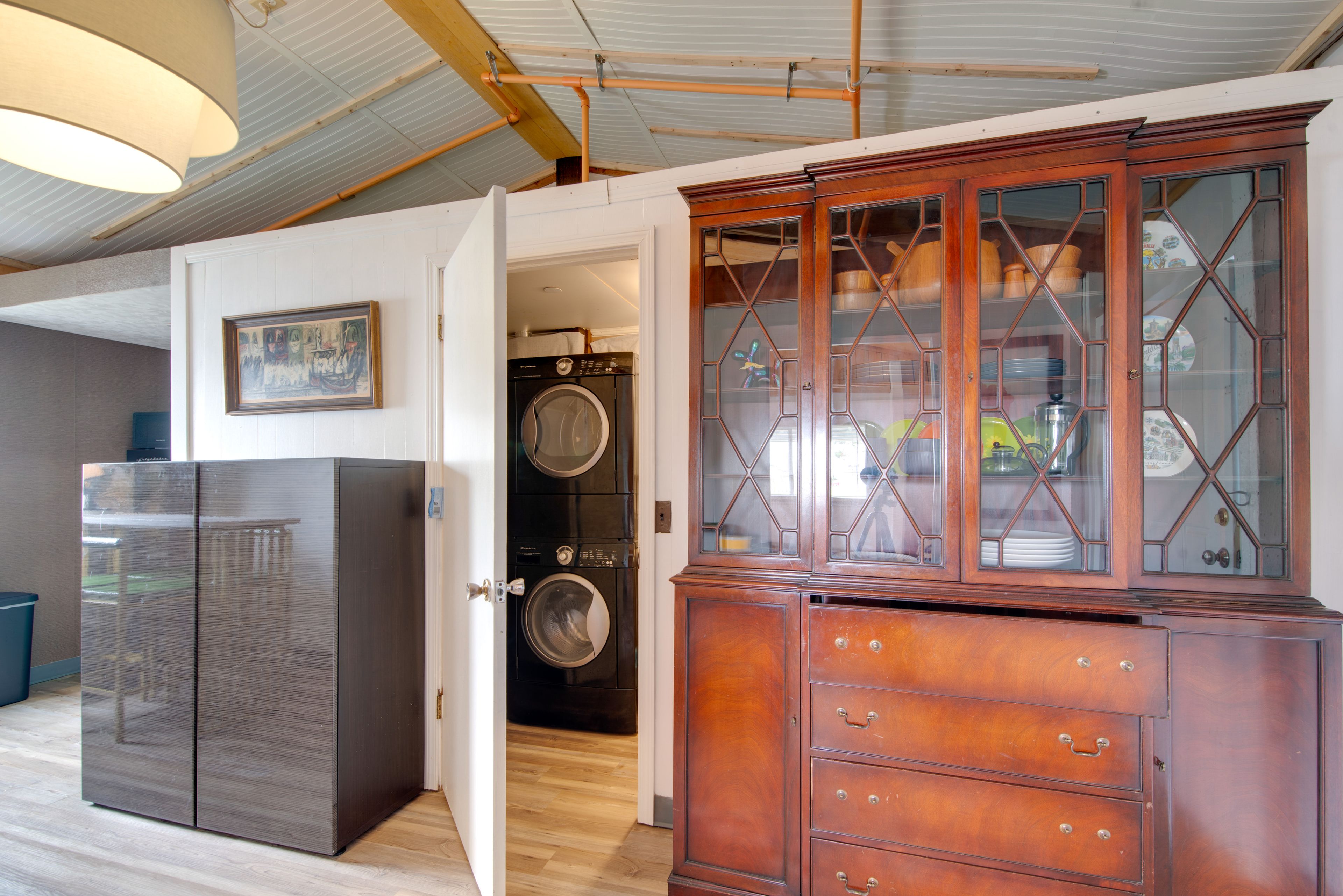 Studio | Washer & Dryer | Electric Heating | Portable A/C Unit