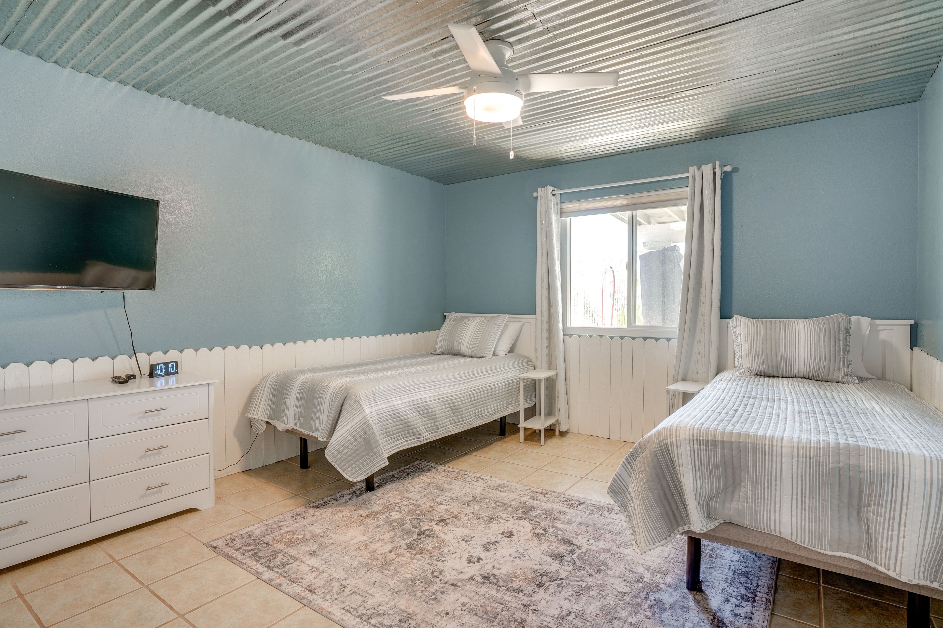 Bedroom 3 | 2 Twin Beds