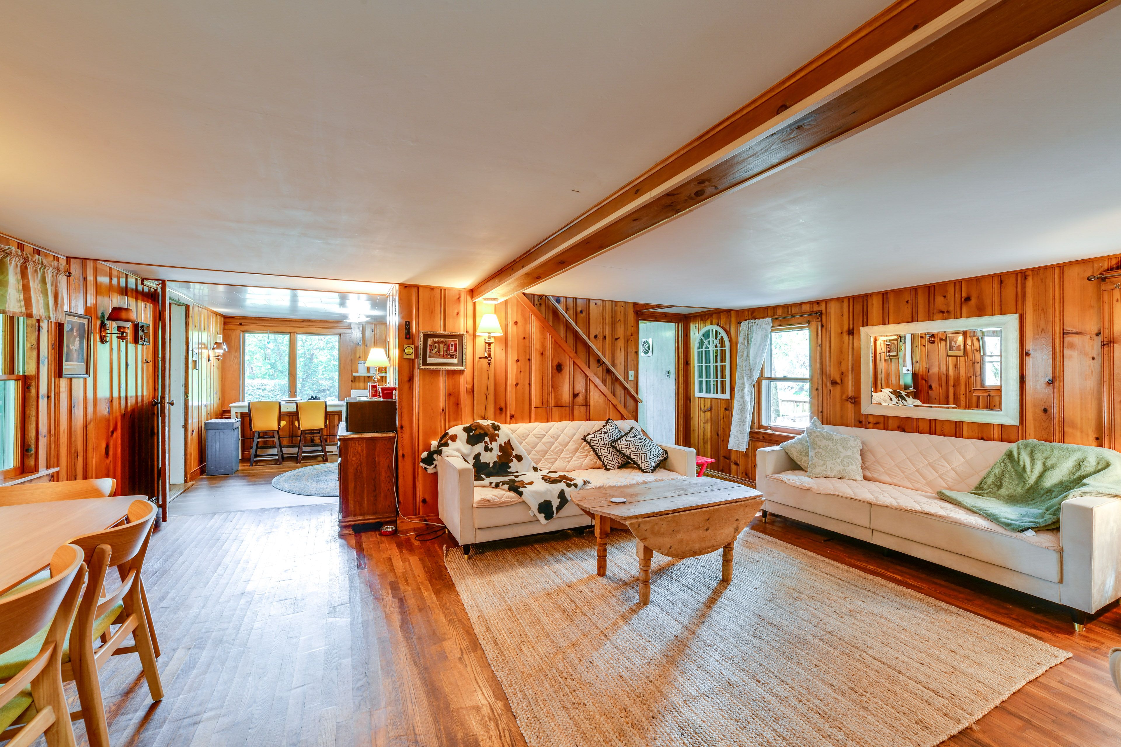 Living Room | Free WiFi | Smart TV w/ Cable | 2 Full Futons | 1st Floor