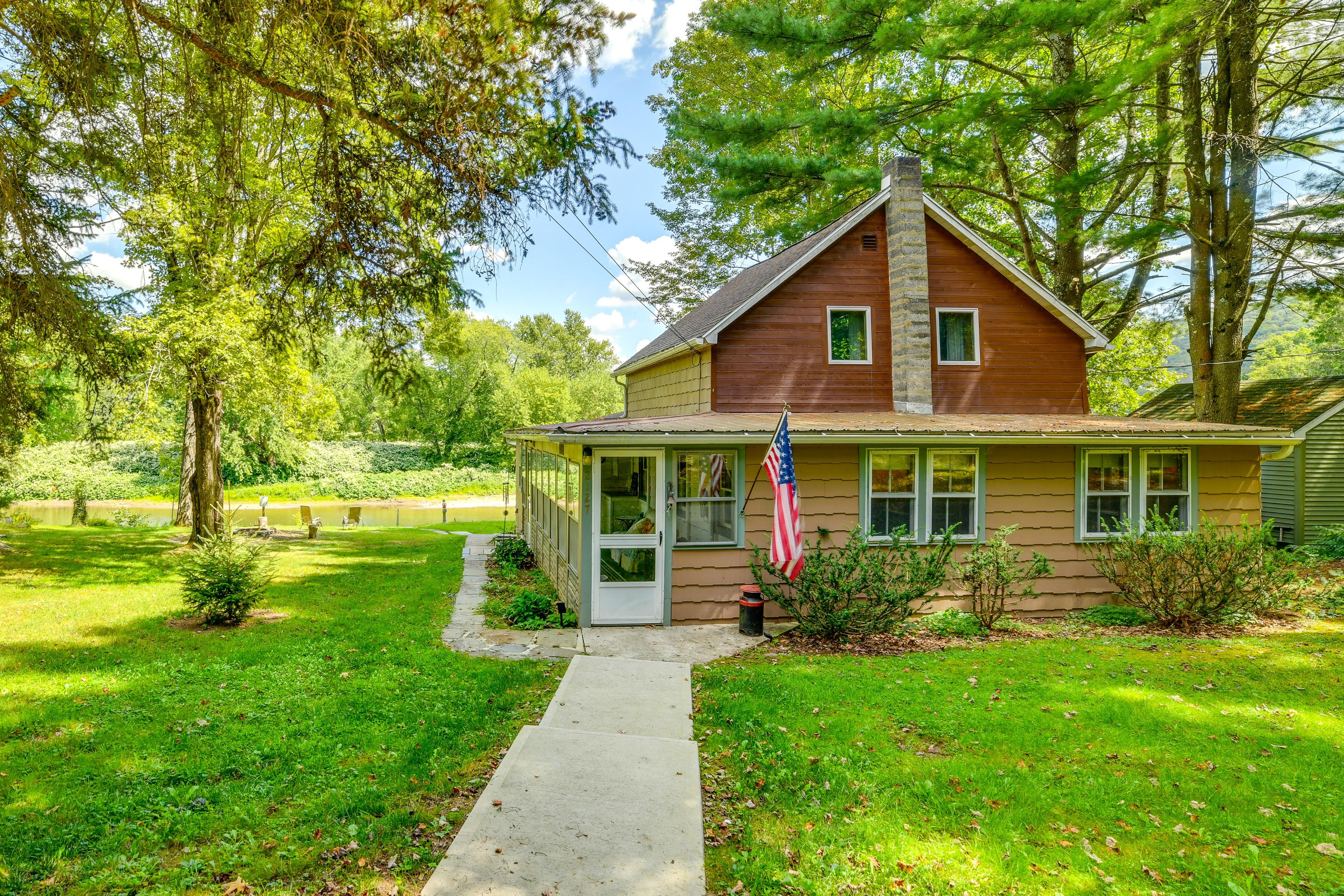 Property Exterior | 2-Story Home