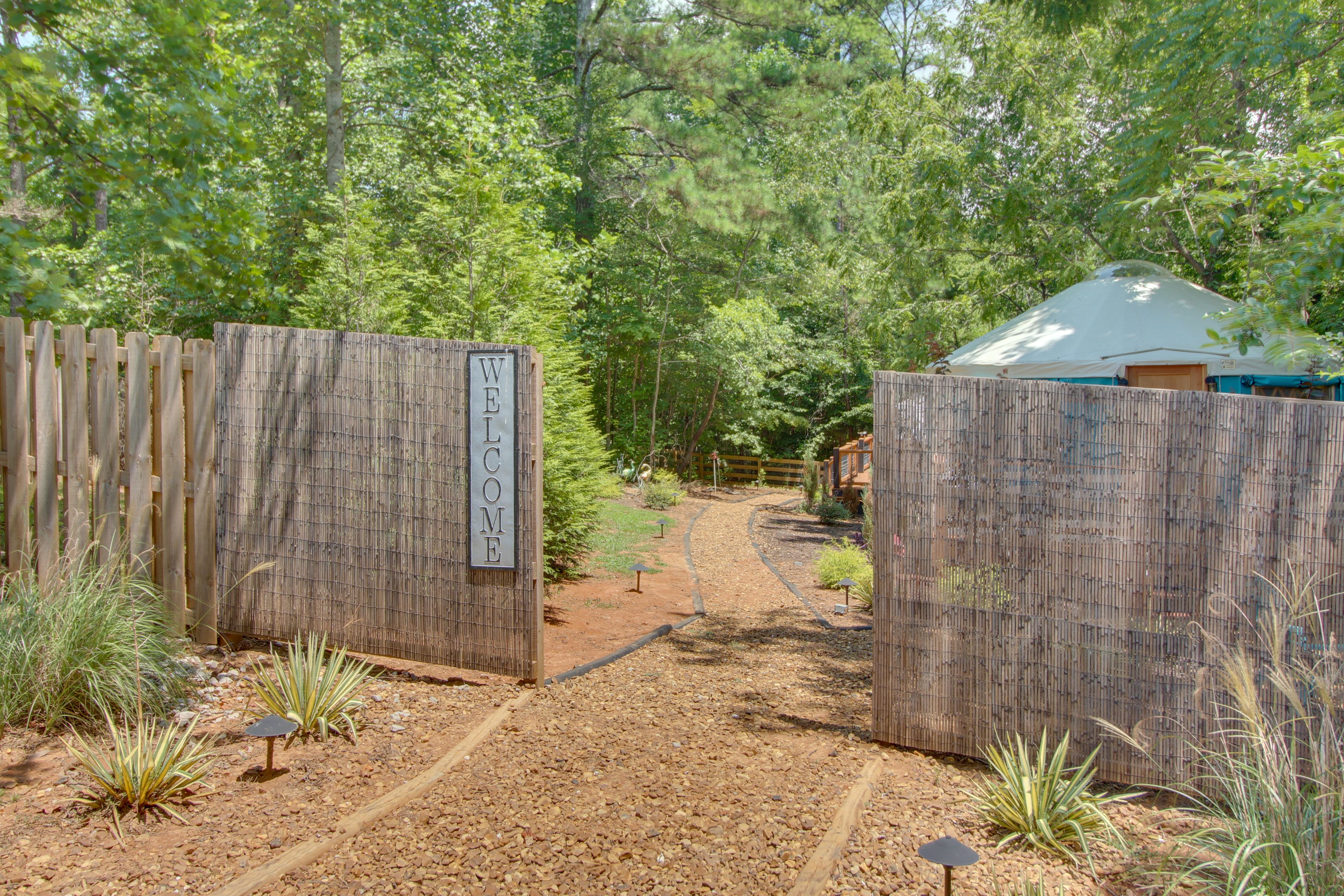 Parking | Driveway (1 Vehicle) | Boat Parking (1 Max) | Addt'l Parking Lot