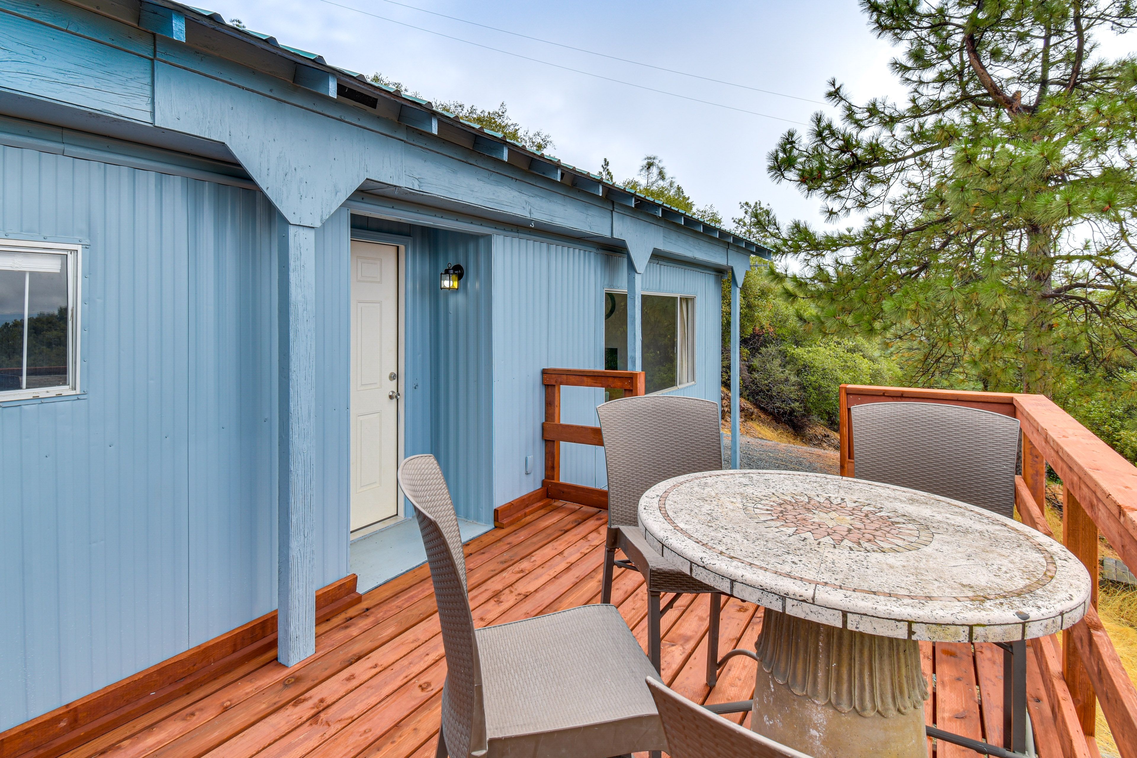 Deck w/ Dining Table & Mountain Views