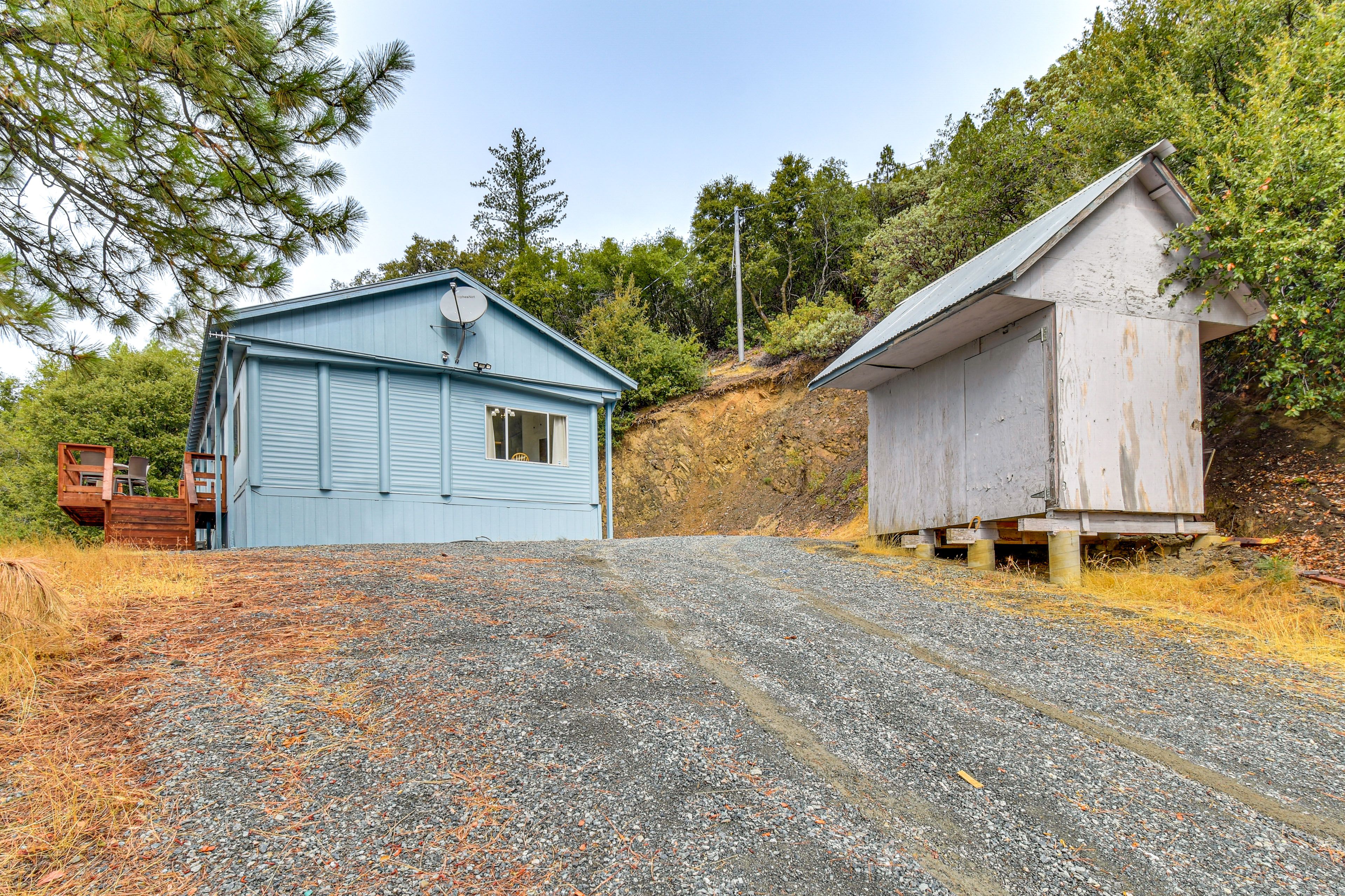 Parking | Driveway (3 Vehicles)