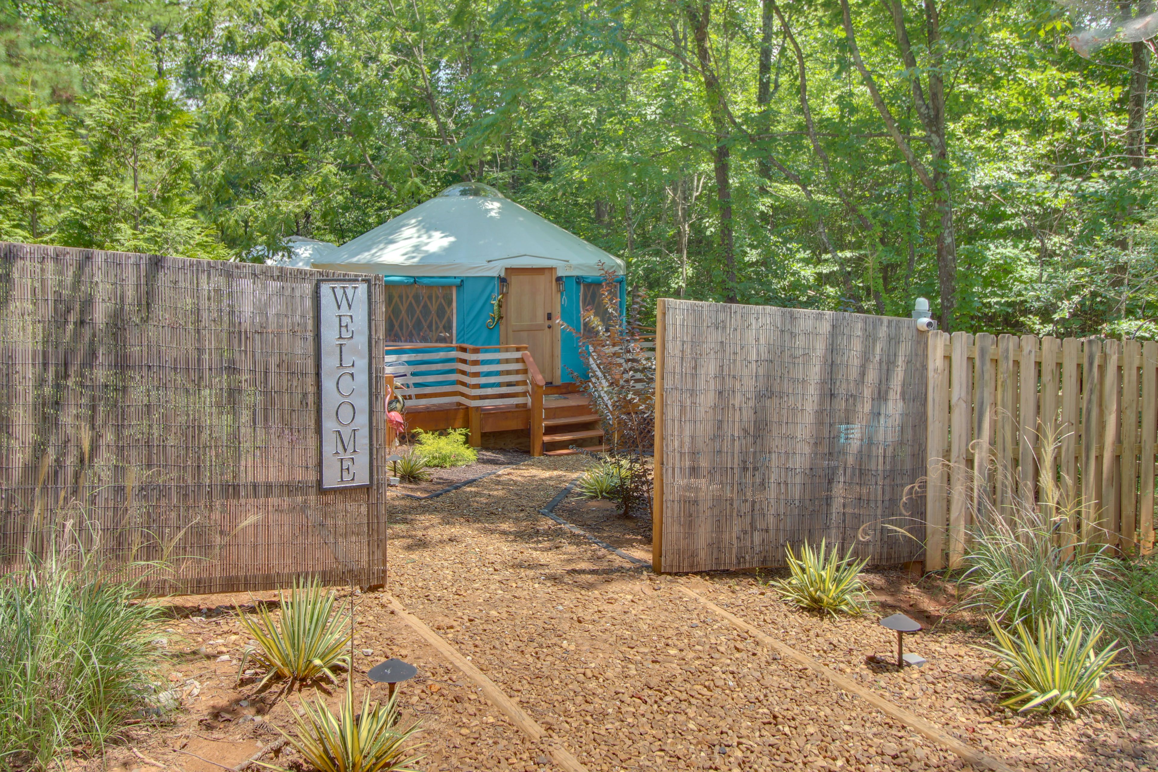 Parking | Driveway (1 Vehicle) | Boat Parking (1 Max) | Addt'l Parking Lot