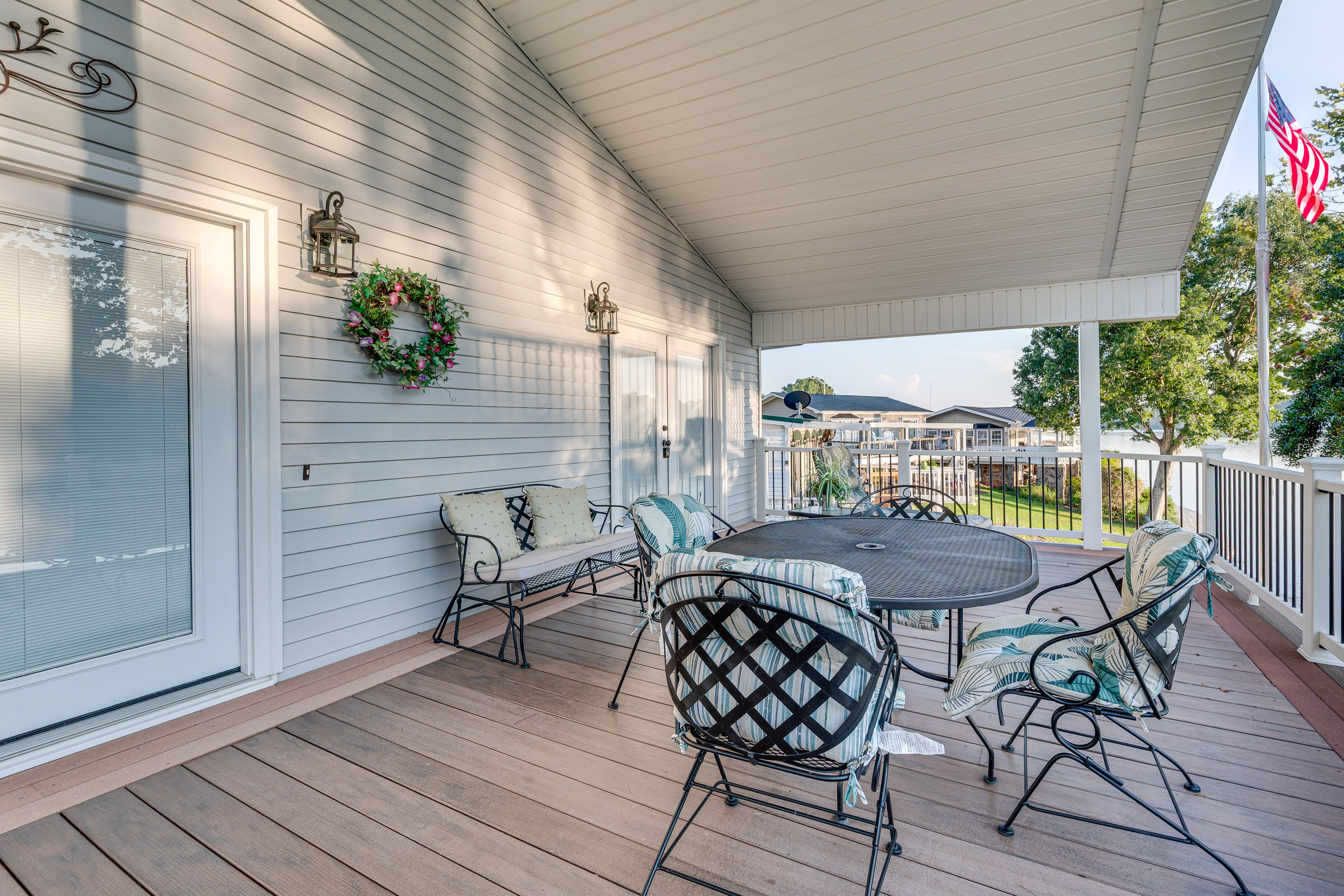 Deck | Outdoor Dining Set