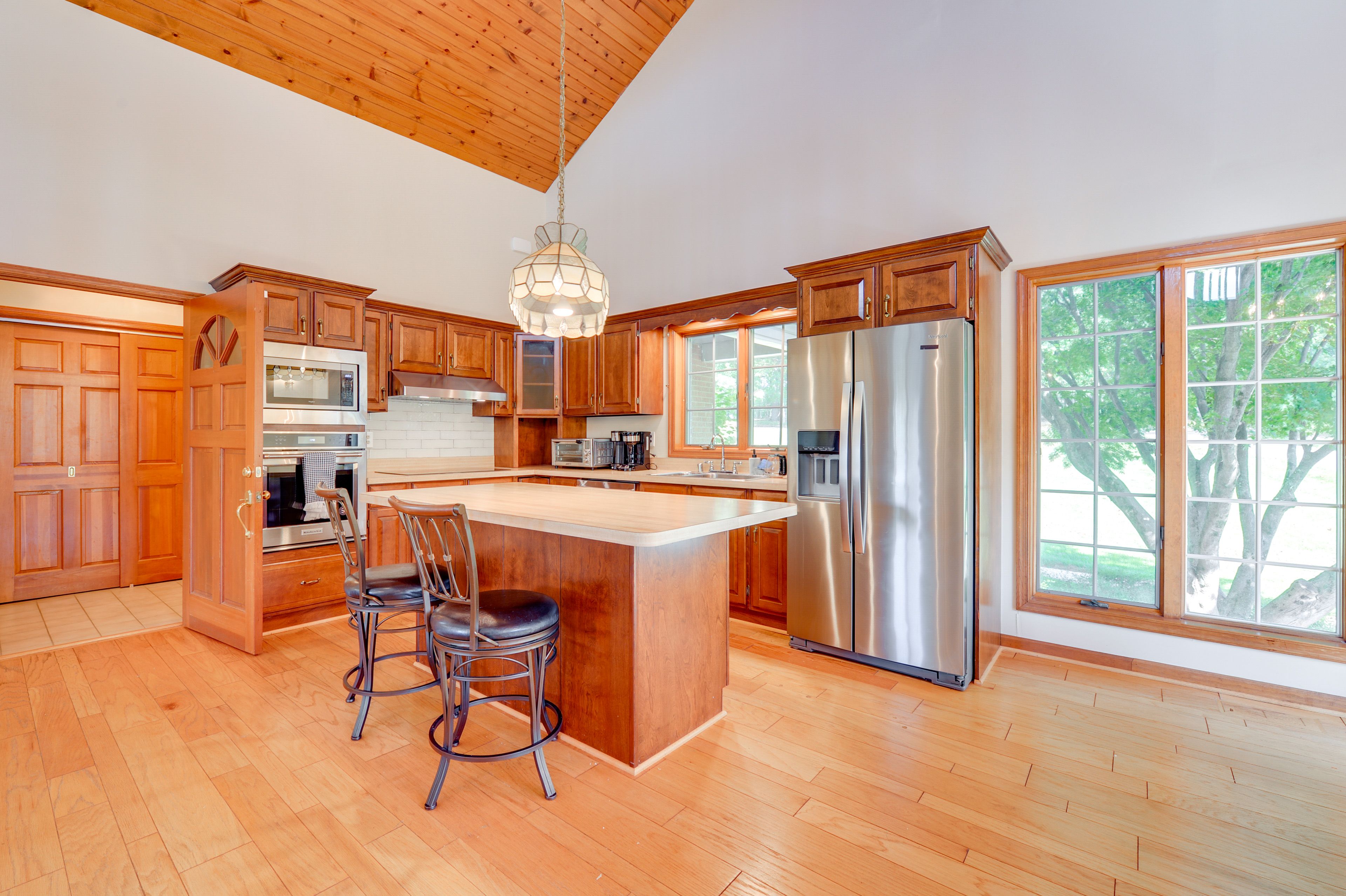 Kitchen | Main Level