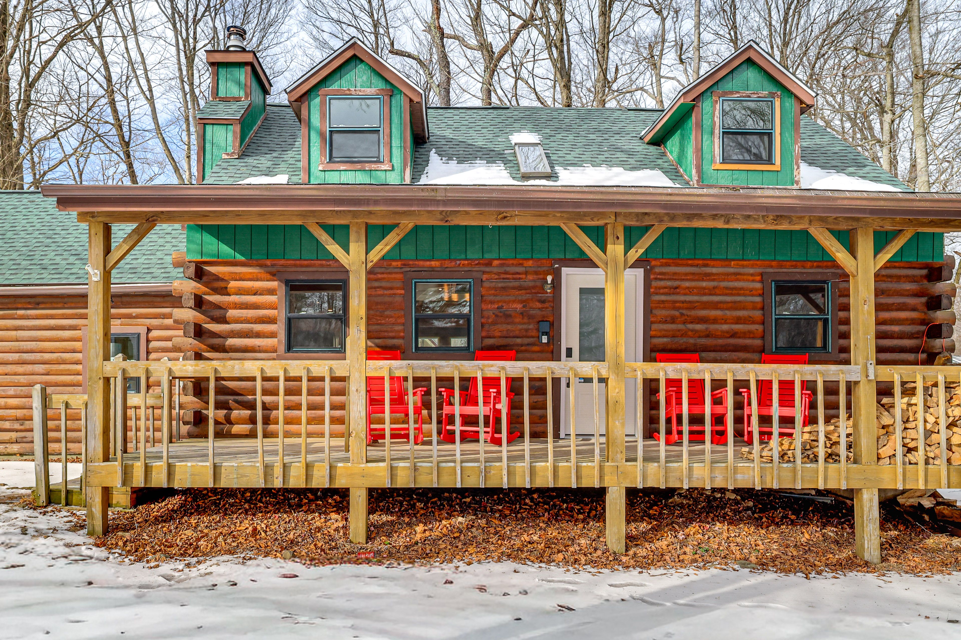 Exterior | Front Porch