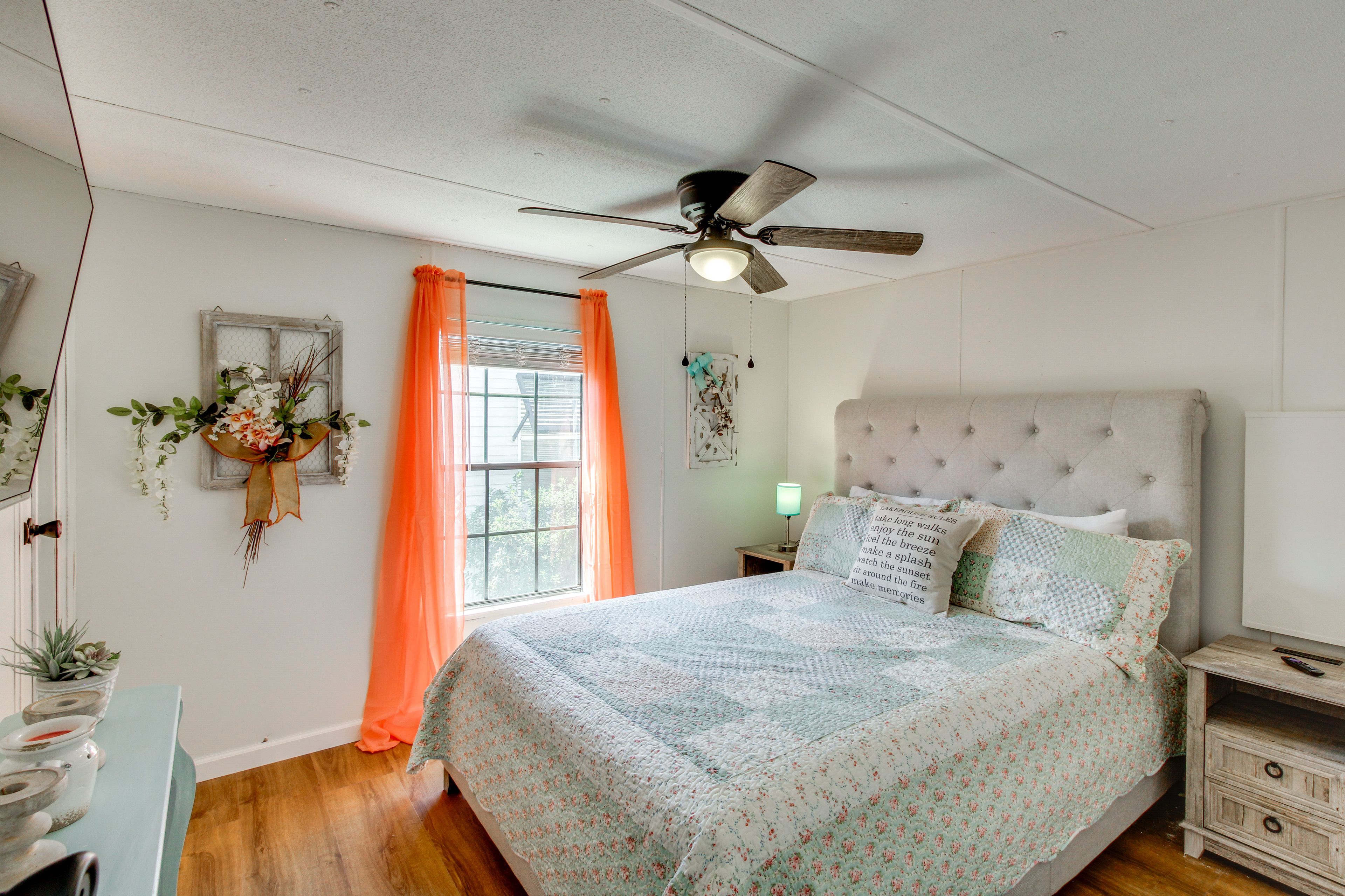 Bedroom 3 | Queen Bed | Smart TV