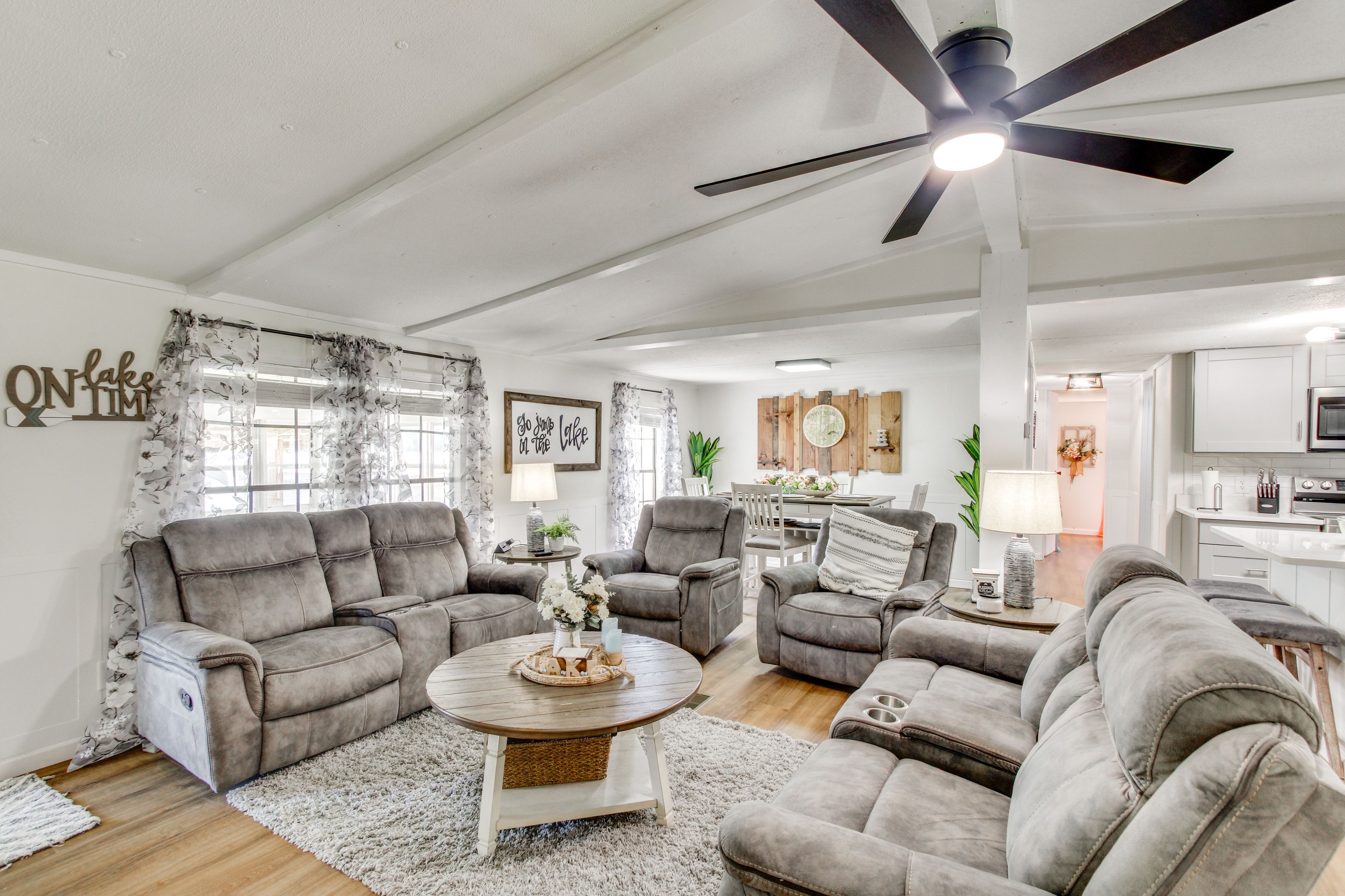 Andalusia Vacation Rental | 3BR | 2BA | 1,700 Sq Ft | 5 Steps Required