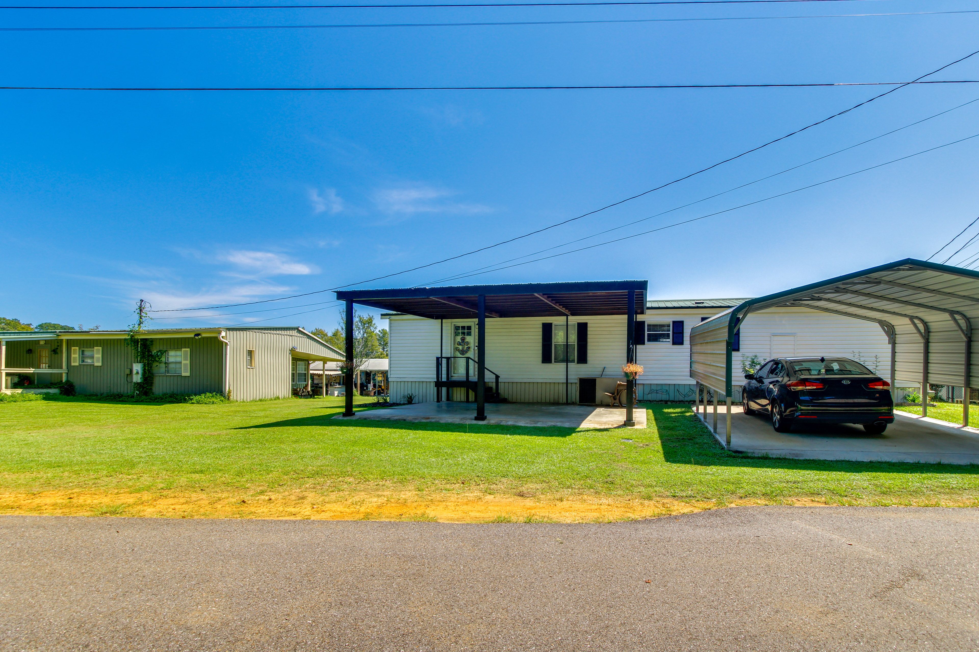Parking | Driveway (3 Vehicles)