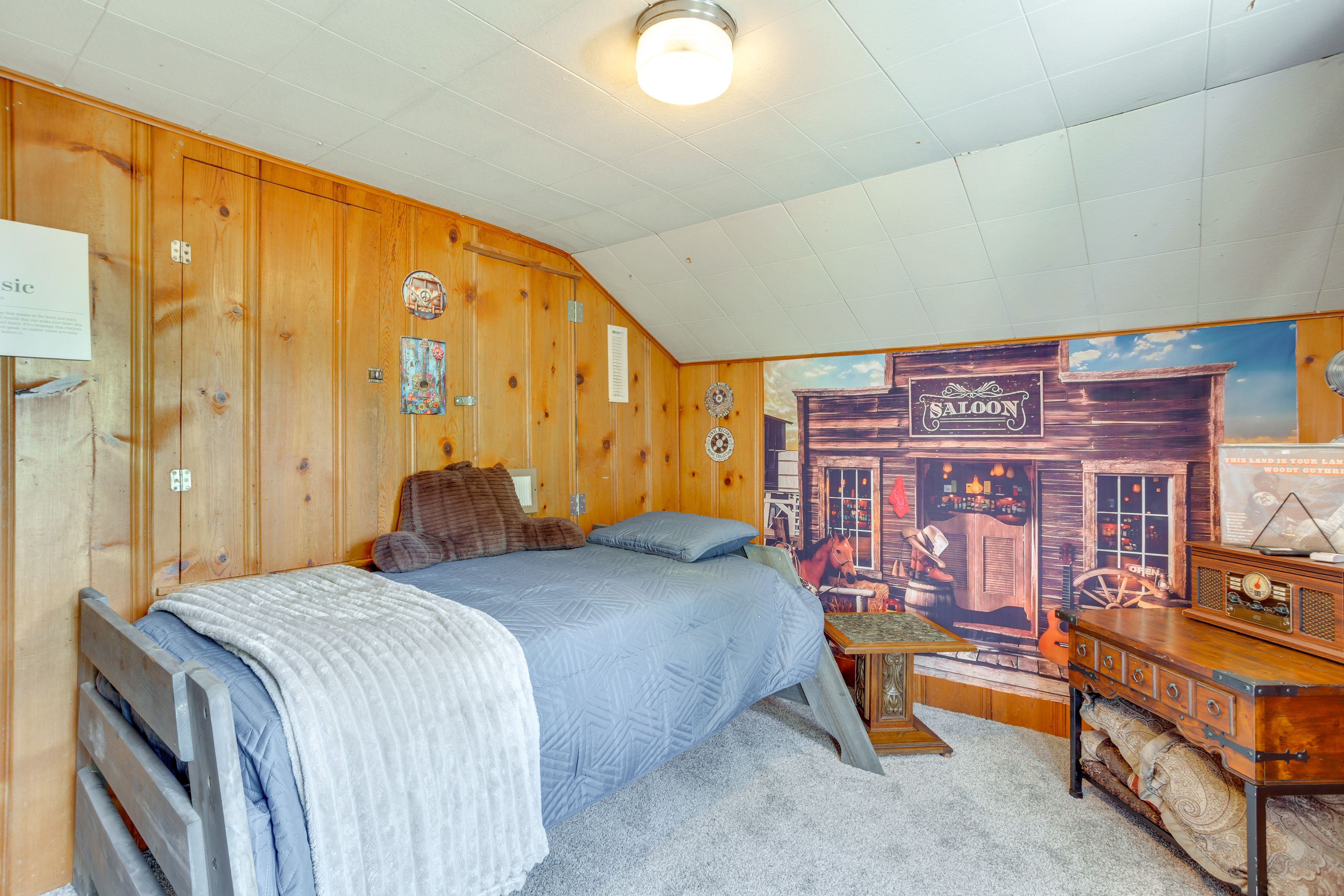 Bedroom 3 | Full Bed | 2nd Floor