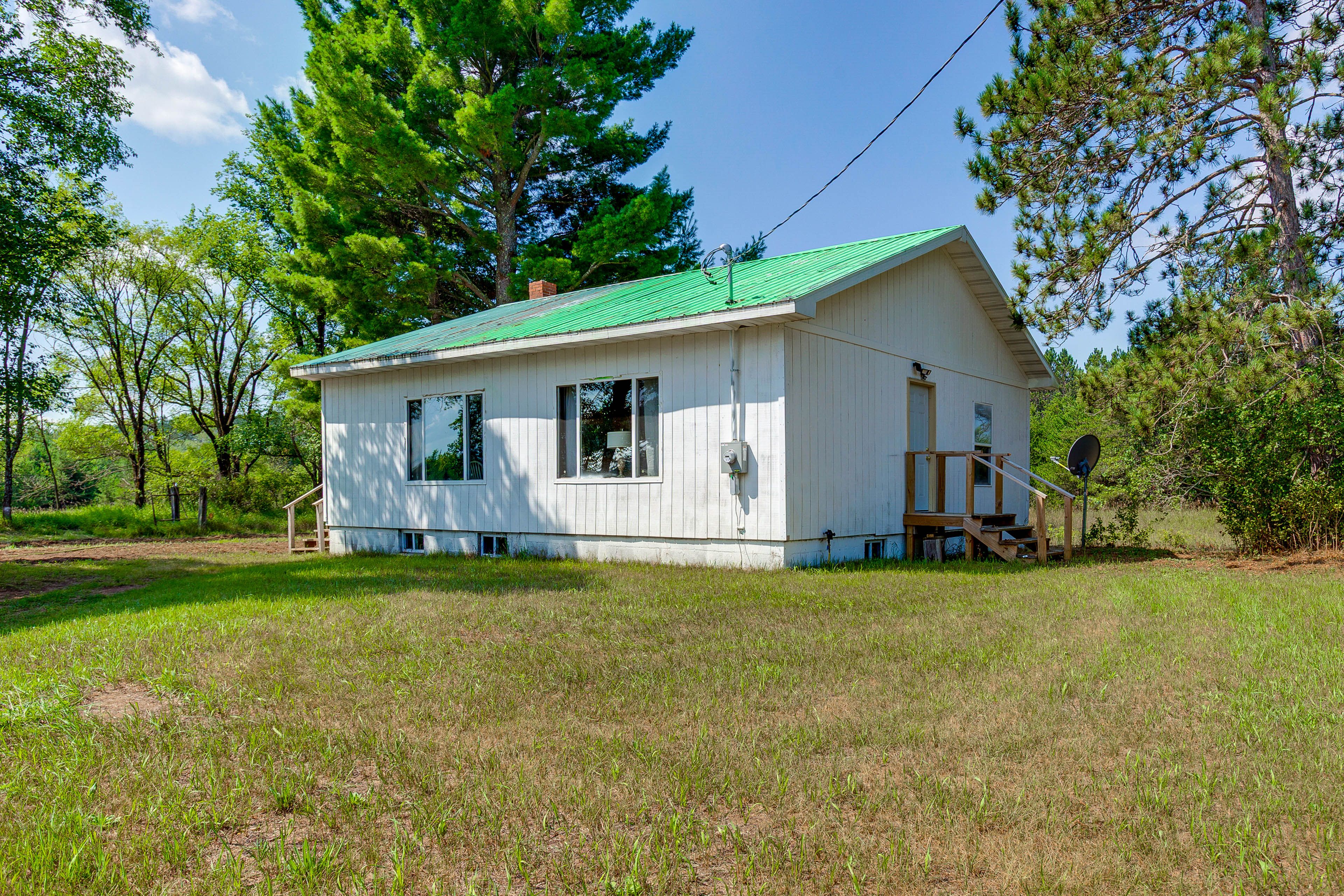 Bear Lake Vacation Rental | 2BR | 1BA | 1,200 Sq Ft | 5 Steps Required