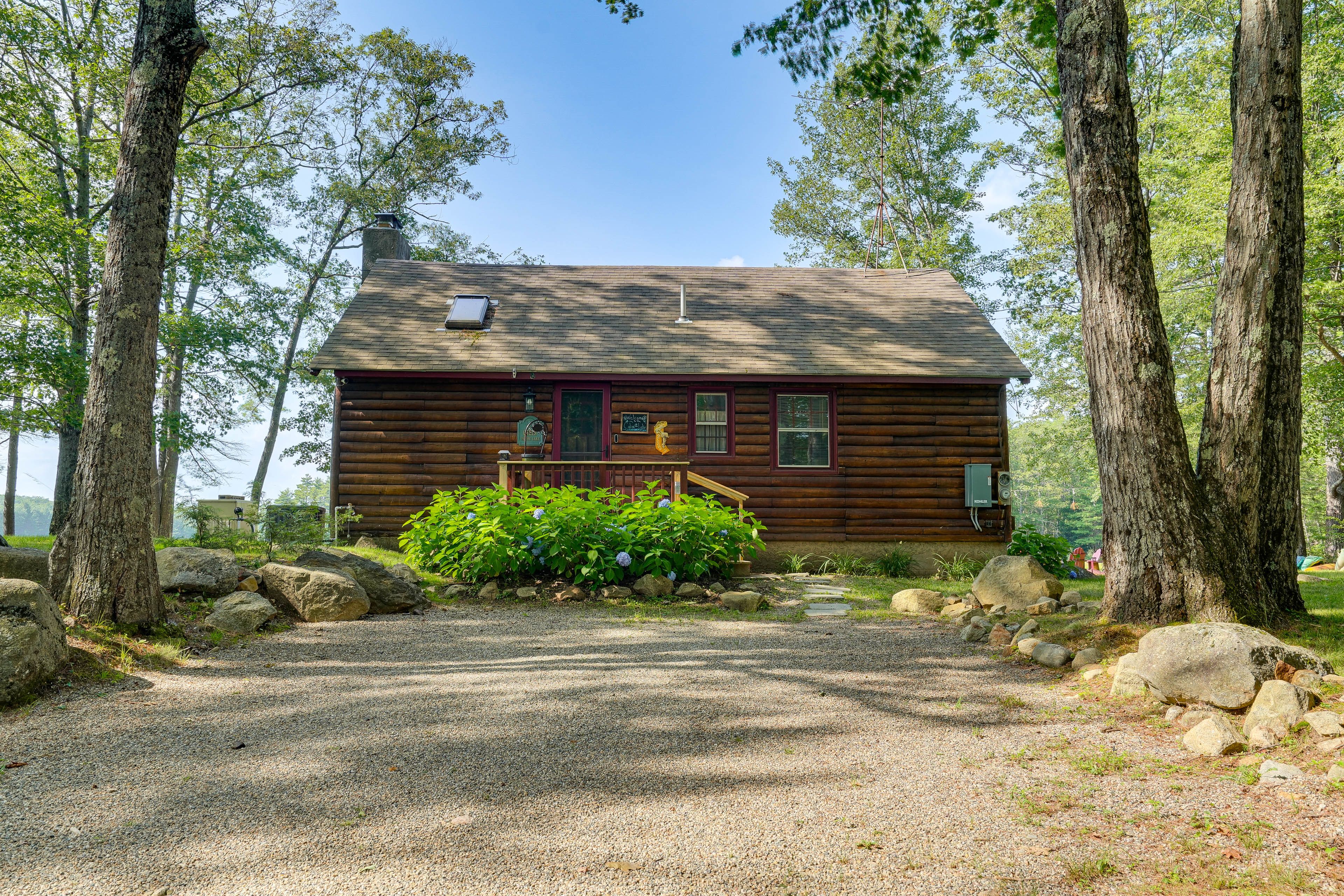 Parking | Driveway (3 Vehicles)