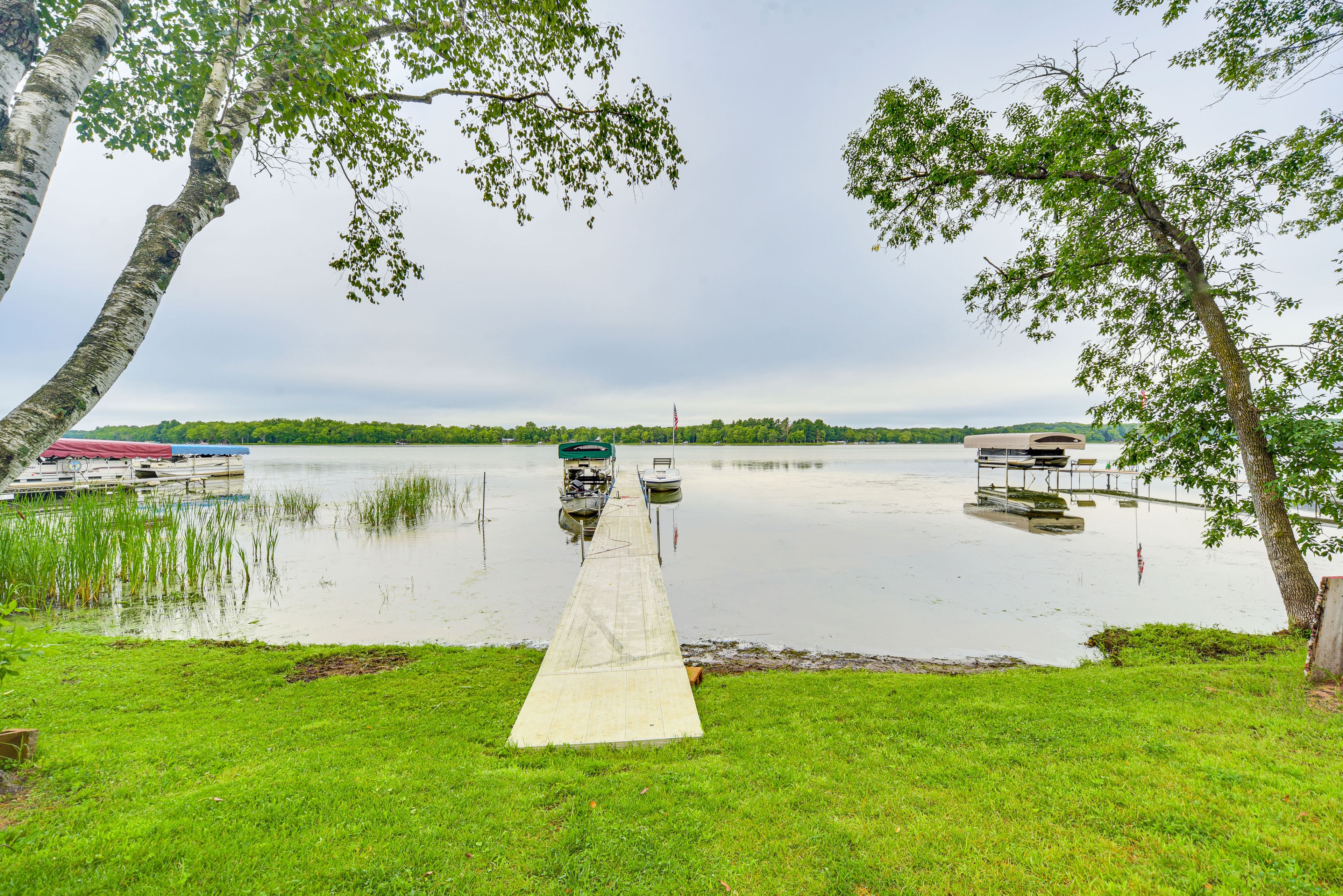 Private Boat Dock | Clam Lake Access & Views