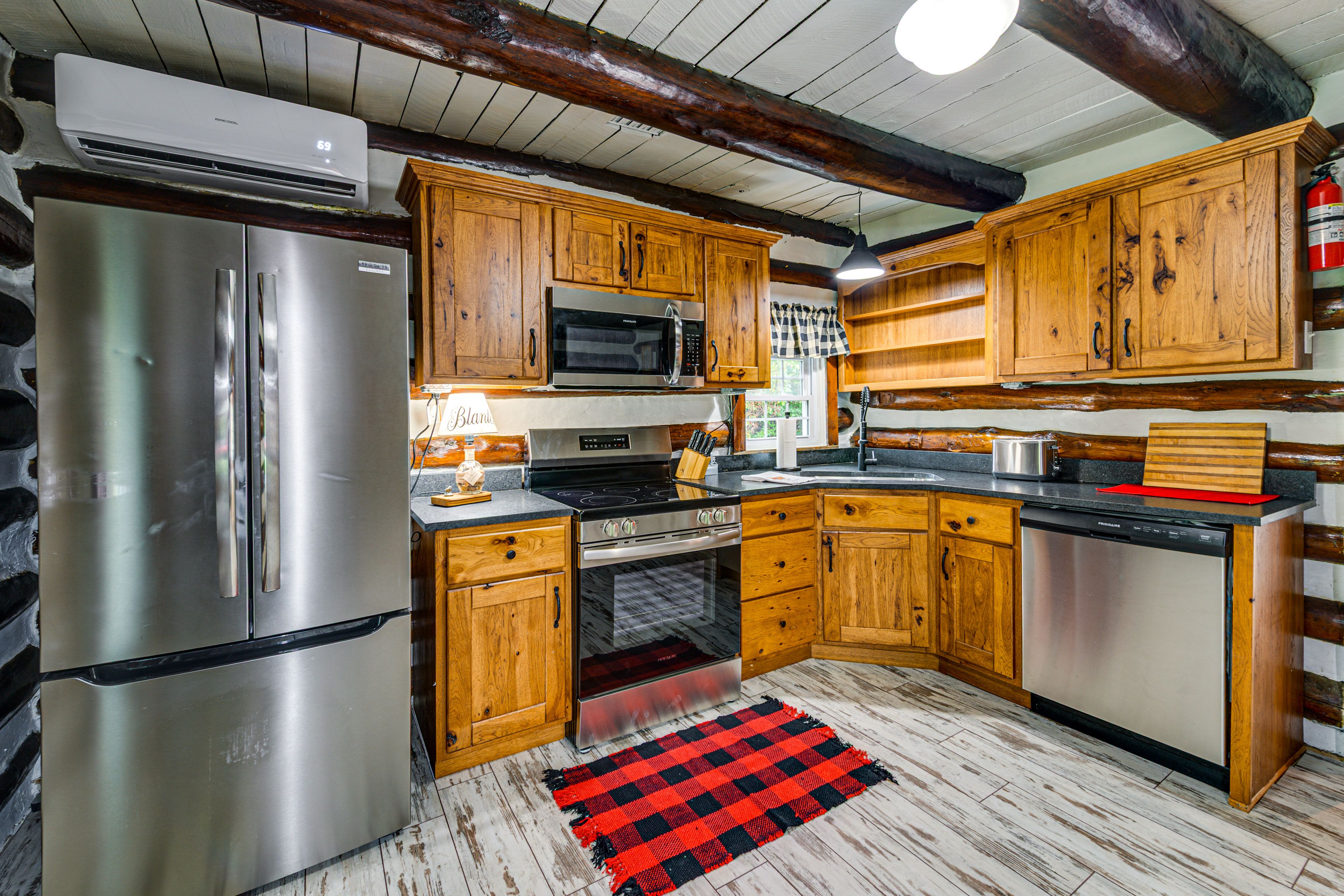 Kitchen | Cooking Basics | Dishwasher | 1st Floor