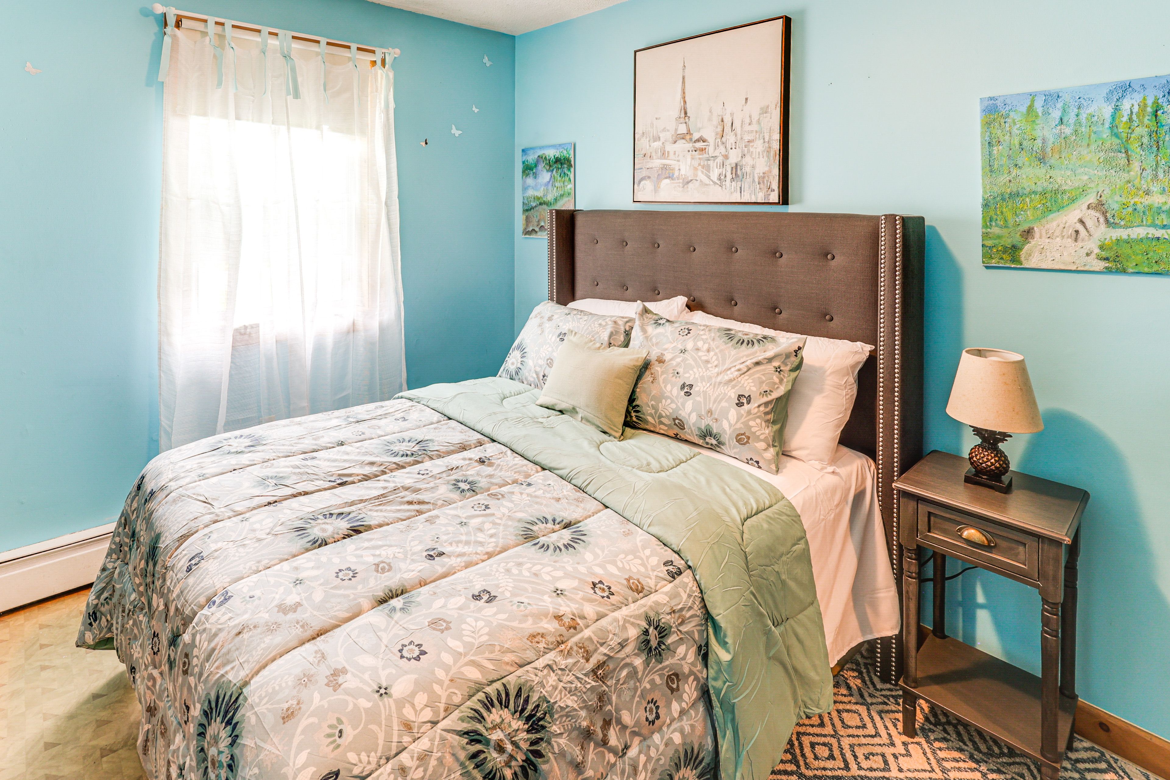 Bedroom 1 | Queen Bed | Linens Provided
