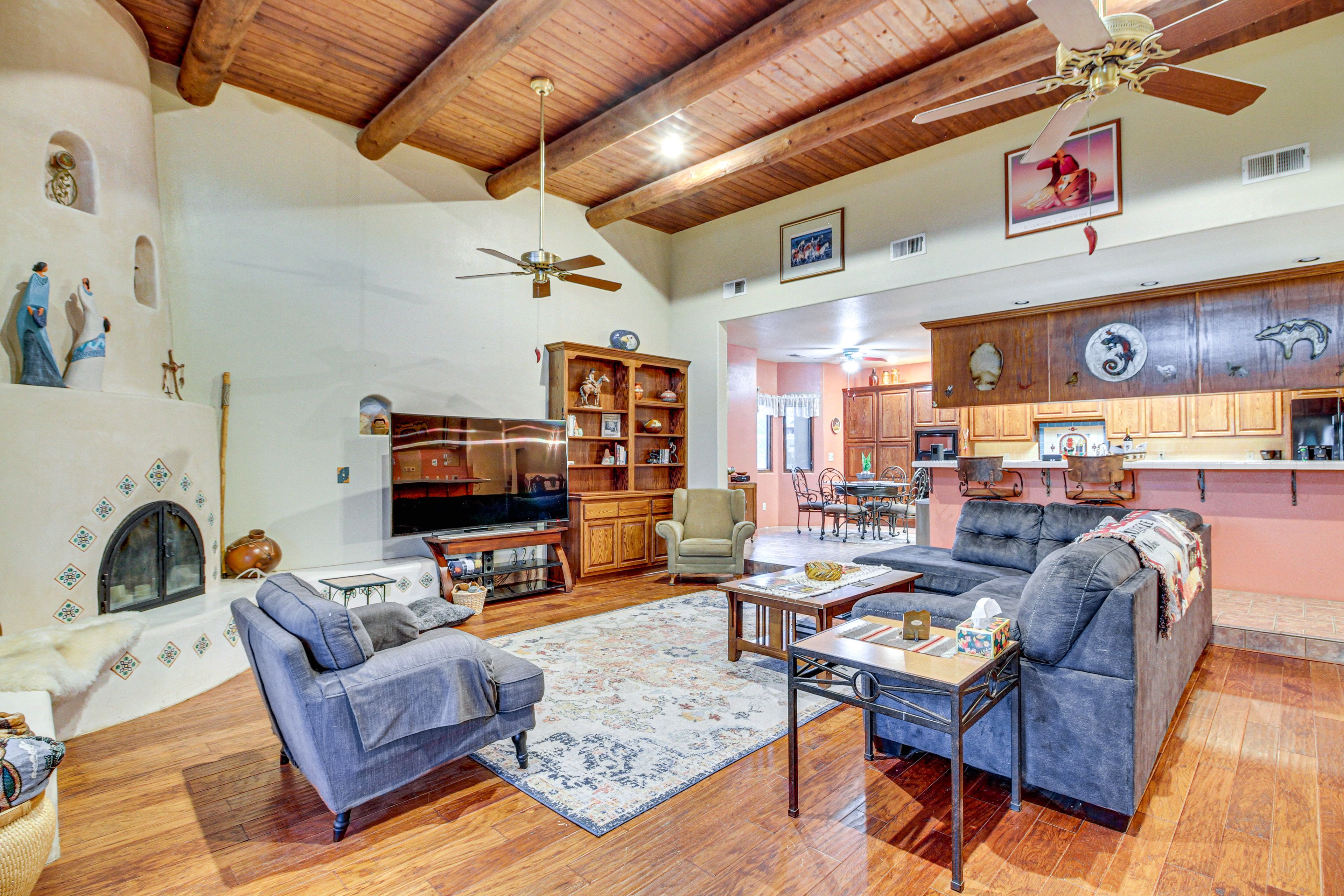 Living Room | Smart TV | Free WiFi | 1st Floor