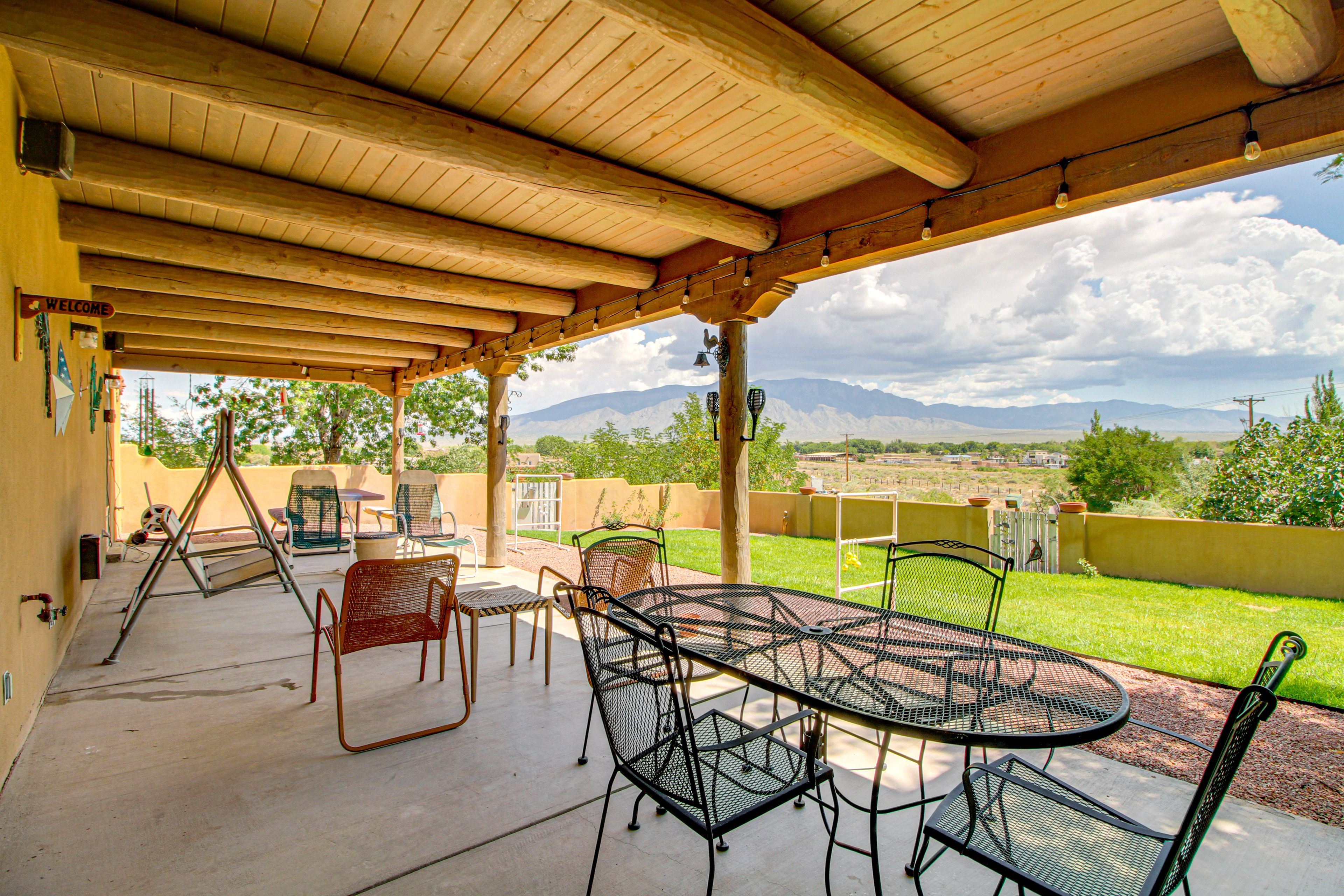 Covered Patio | Outdoor Dining | Gas Grill