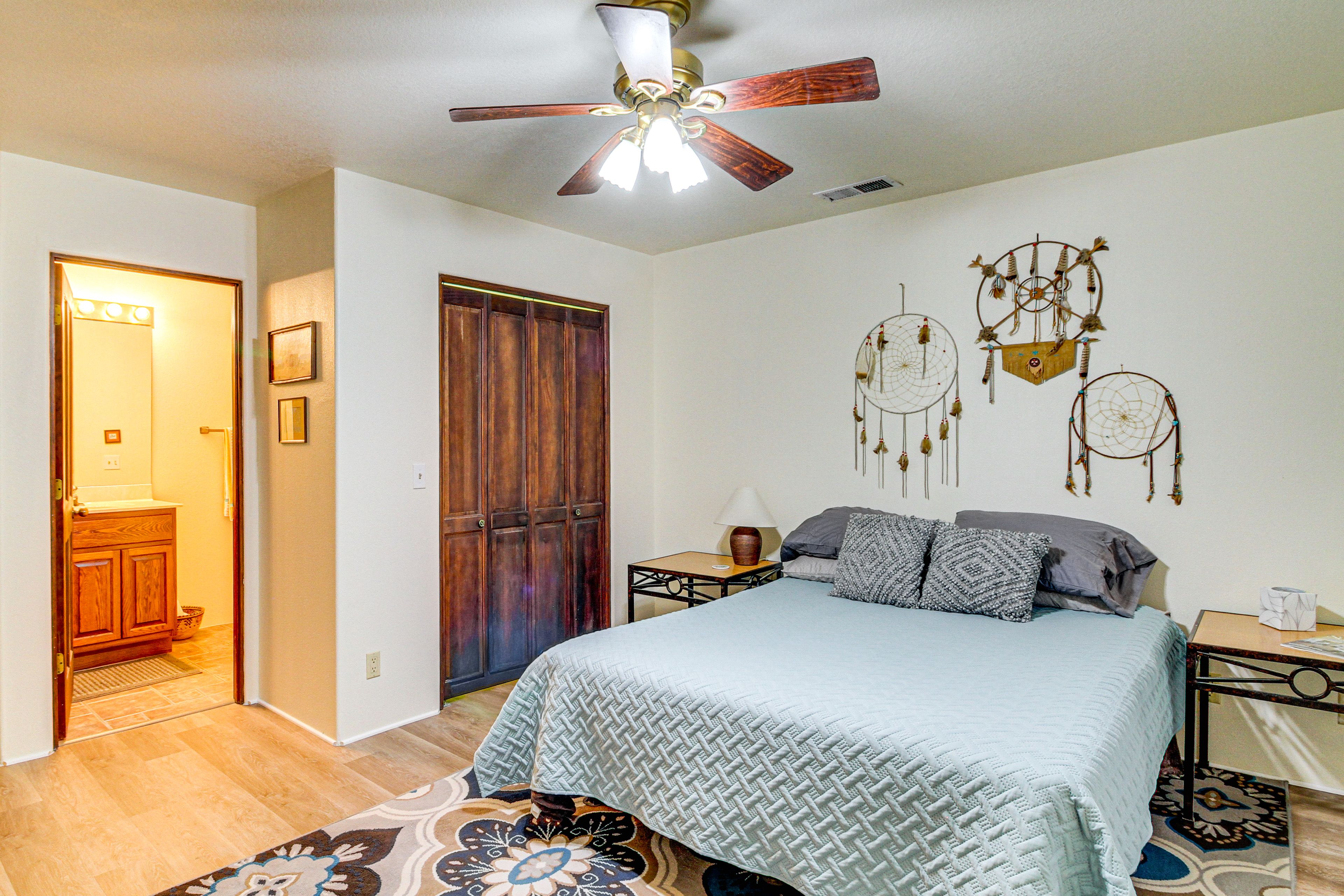 Bedroom 3 | Queen Bed | 2nd Floor