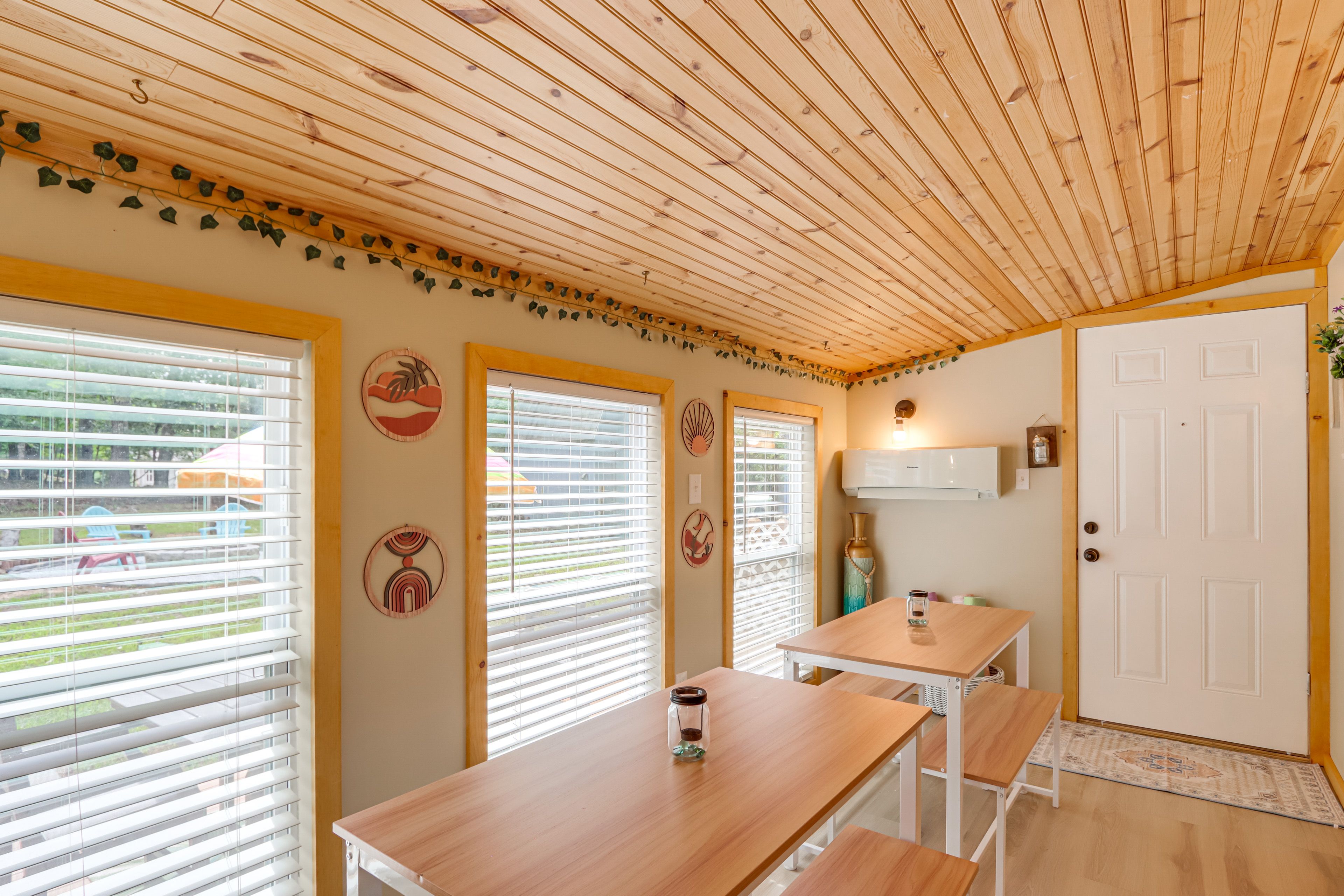 Dining Tables | Dishware/Flatware | 1st Floor