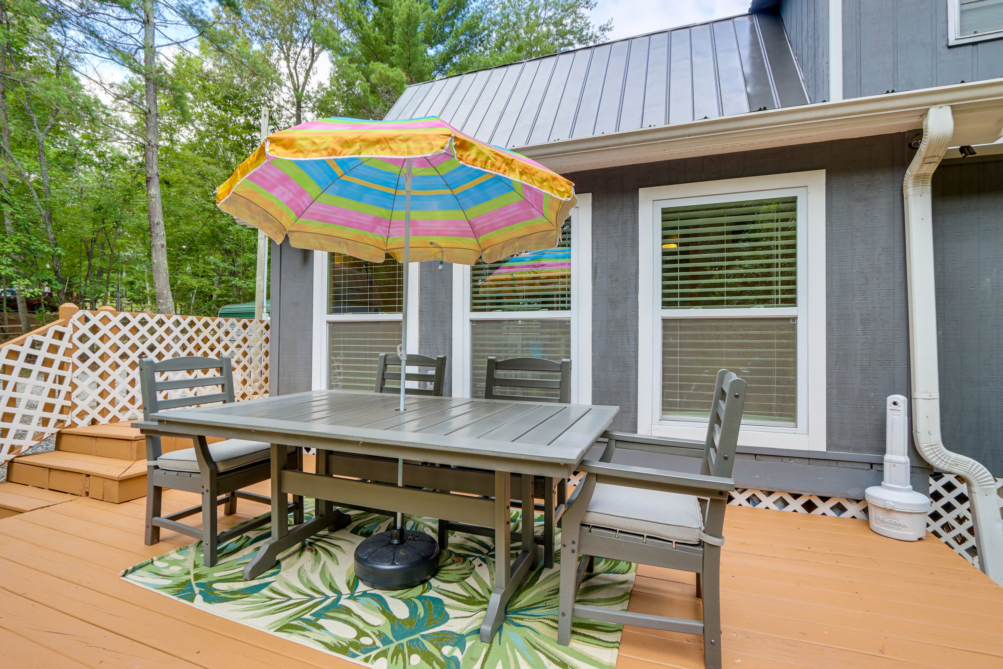 House Exterior | Furnished Deck | Dining Area | Gas Grill