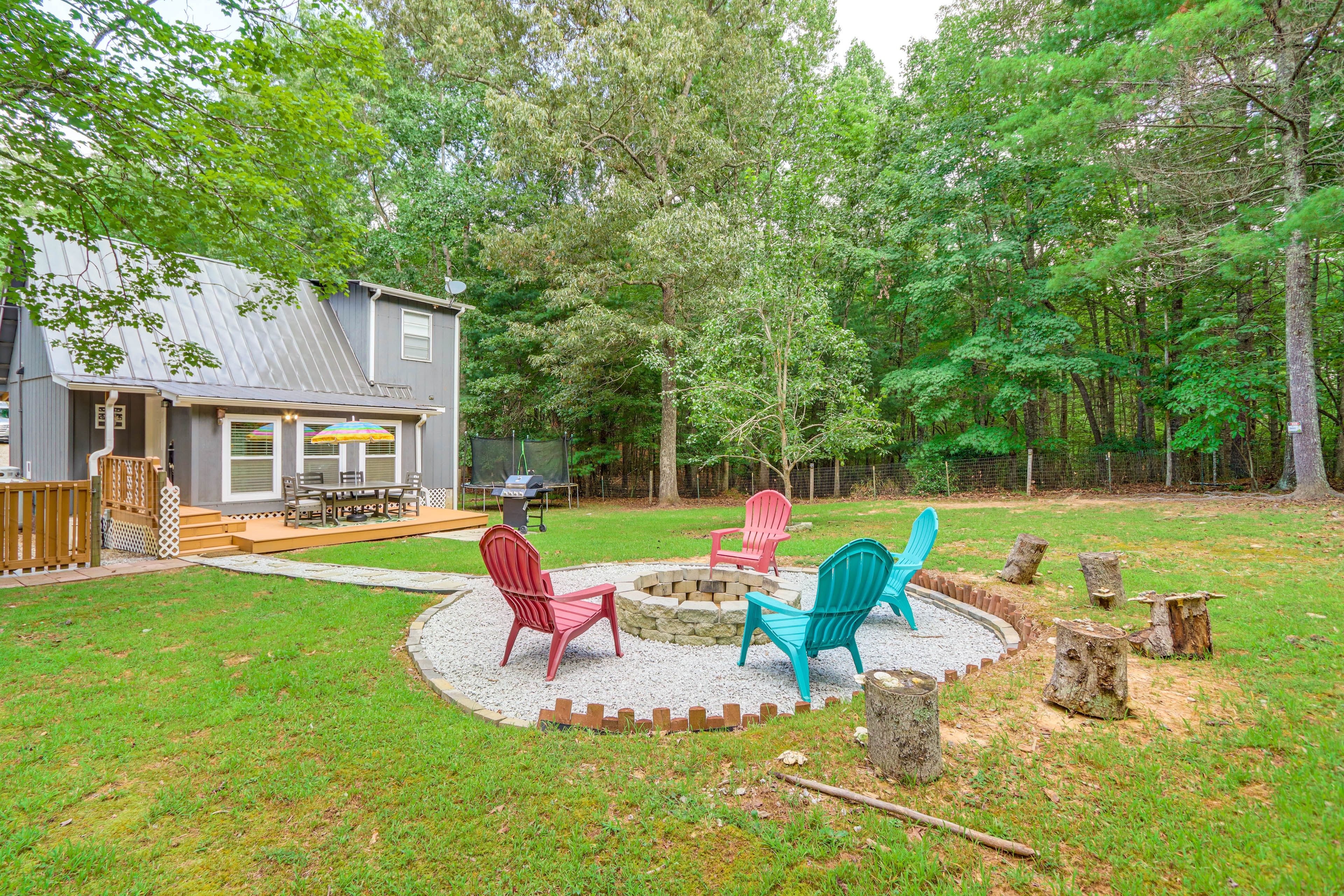 Blairsville Vacation Rental | 2BR | 1BA | 5 Steps to Enter | 1,024 Sq Ft