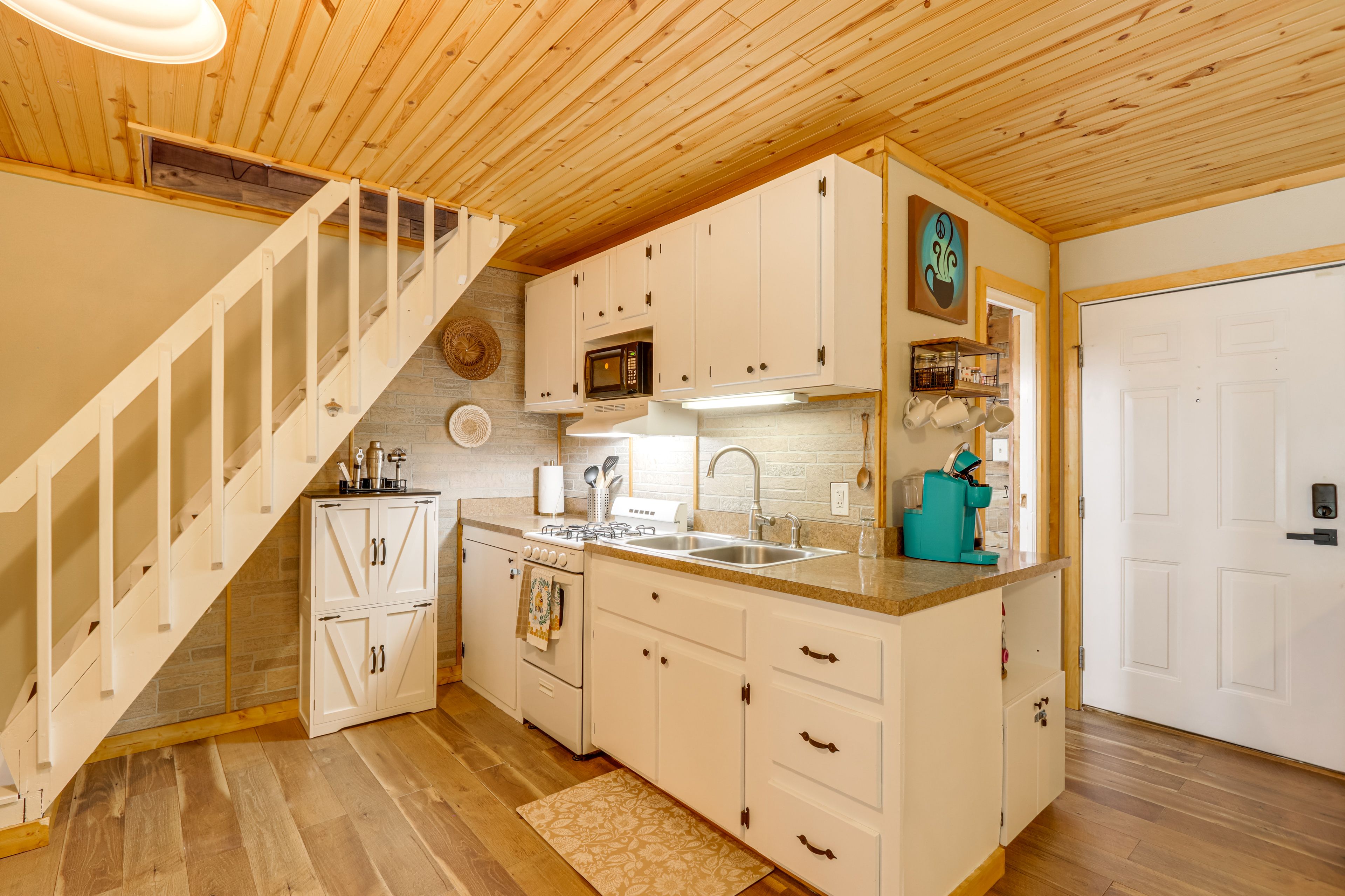Kitchen | Cooking Basics | Complimentary Spices | 1st Floor