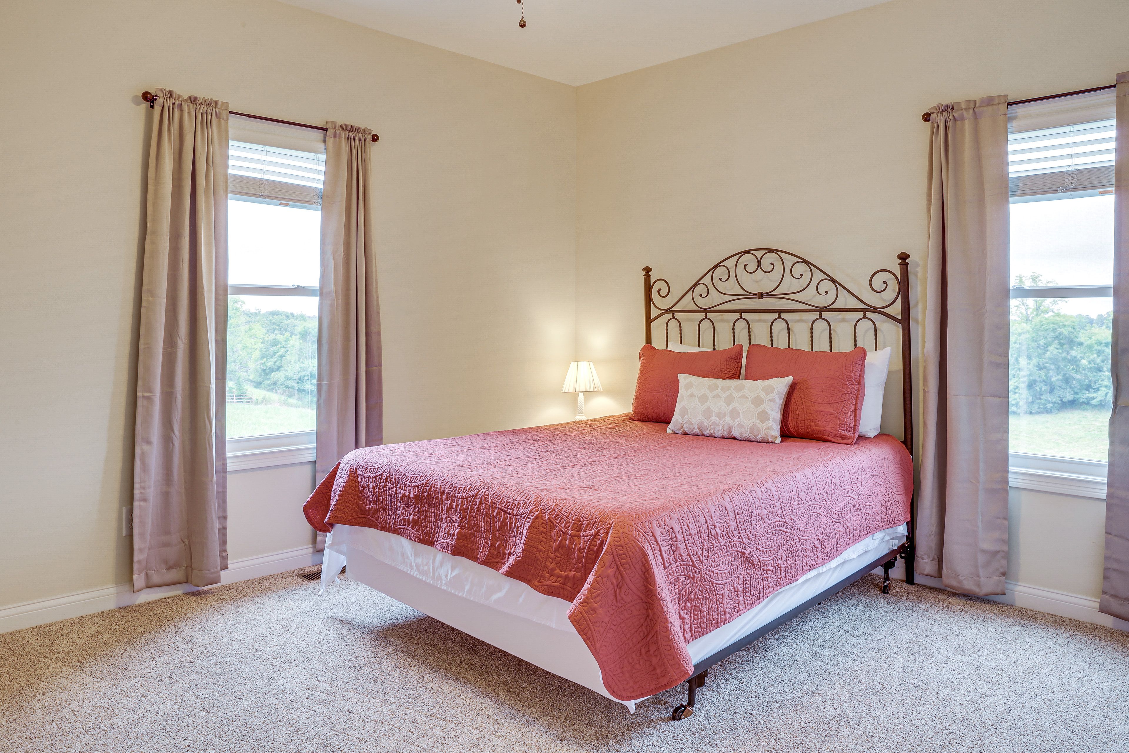 Bedroom 3 | Queen Bed