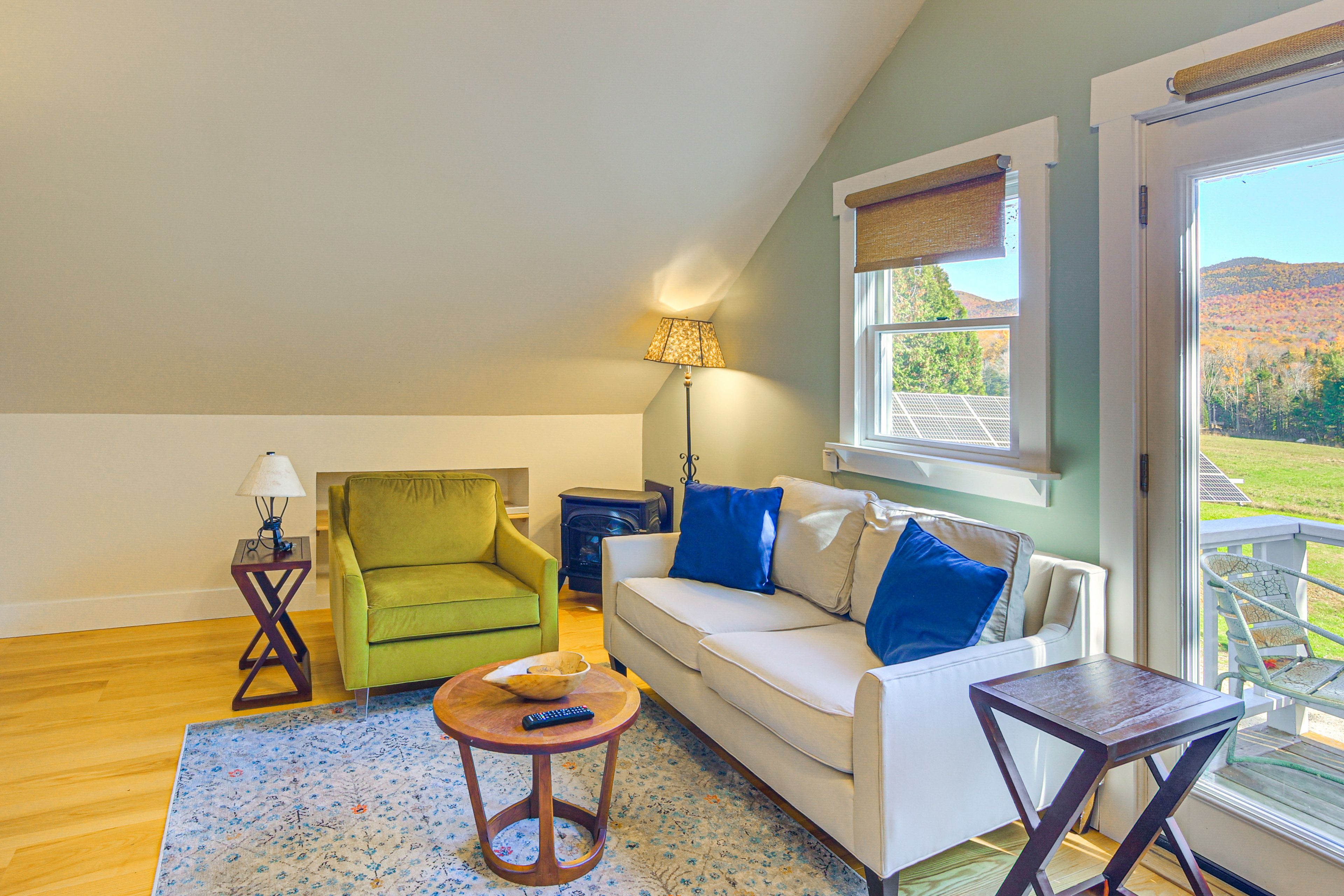 Living Area | Smart TV | Free WiFi