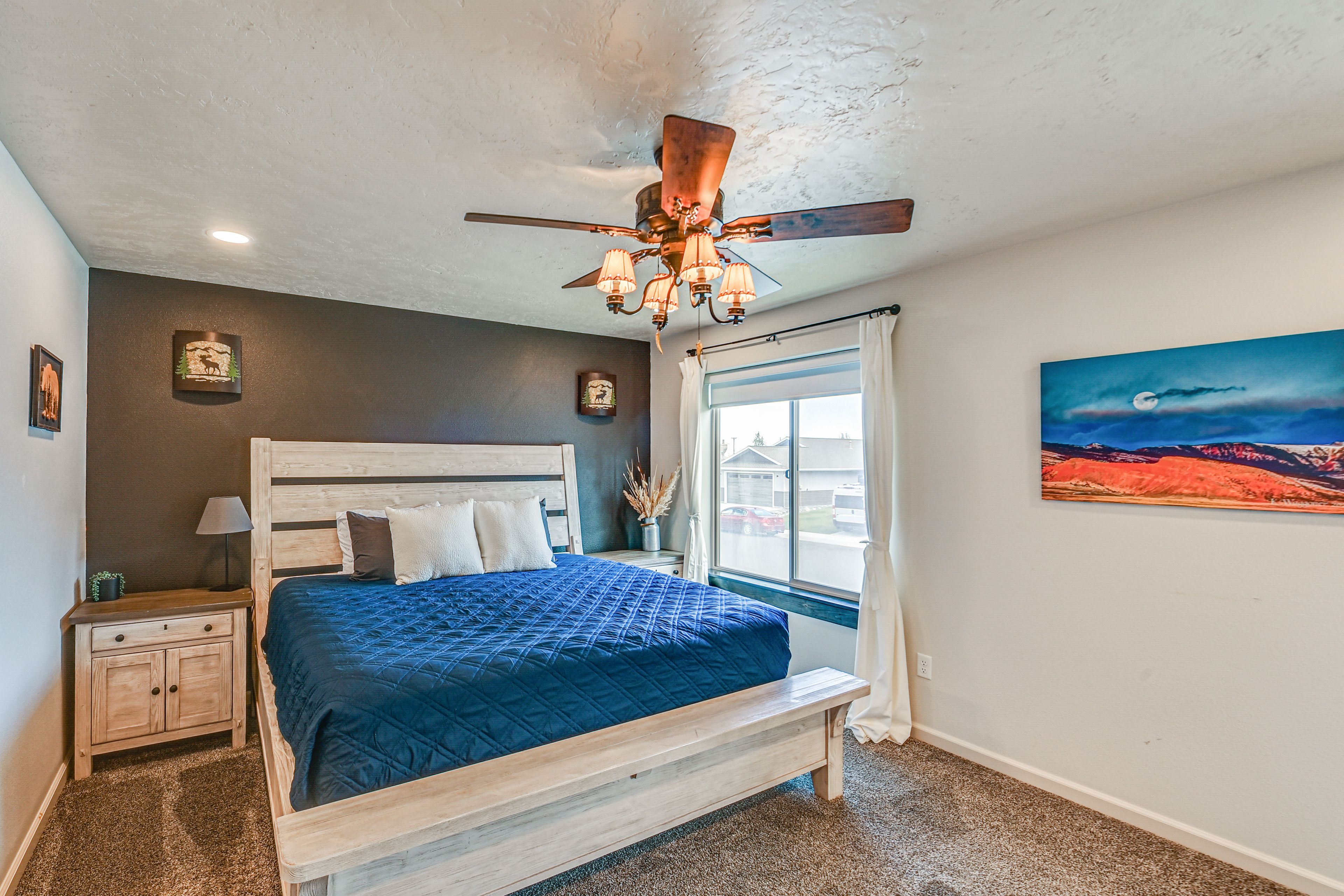 Bedroom 1 | King Bed | 2nd Floor | En-Suite Bathroom | Walk-In Closet